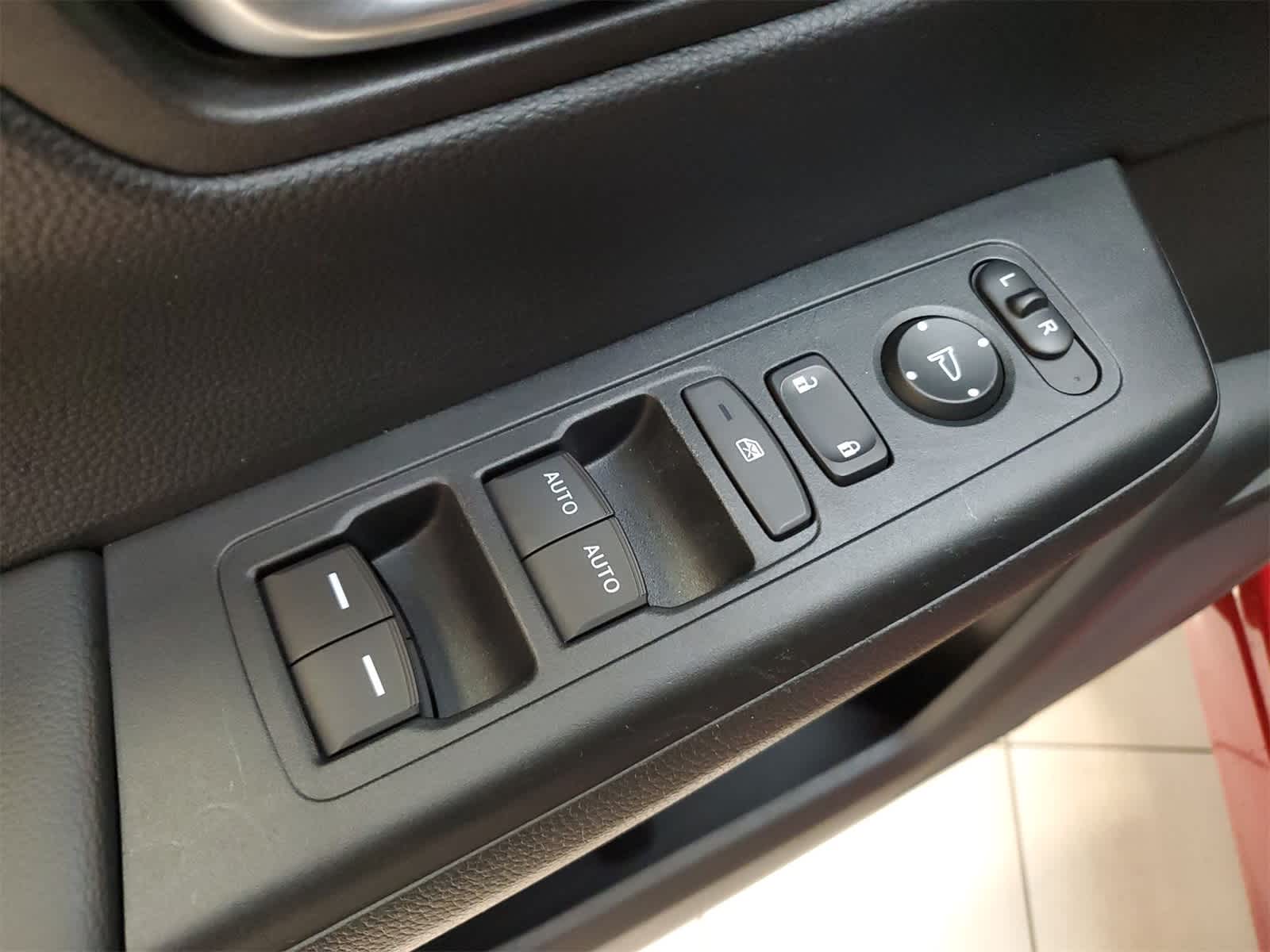 Thumbnail: 2023 Honda CR-V - 17