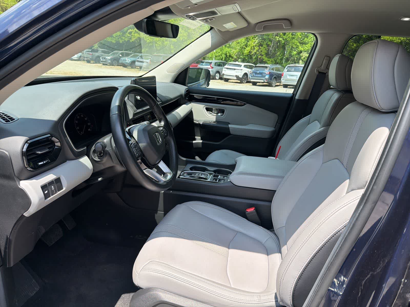 Thumbnail: 2025 Honda Pilot - 19