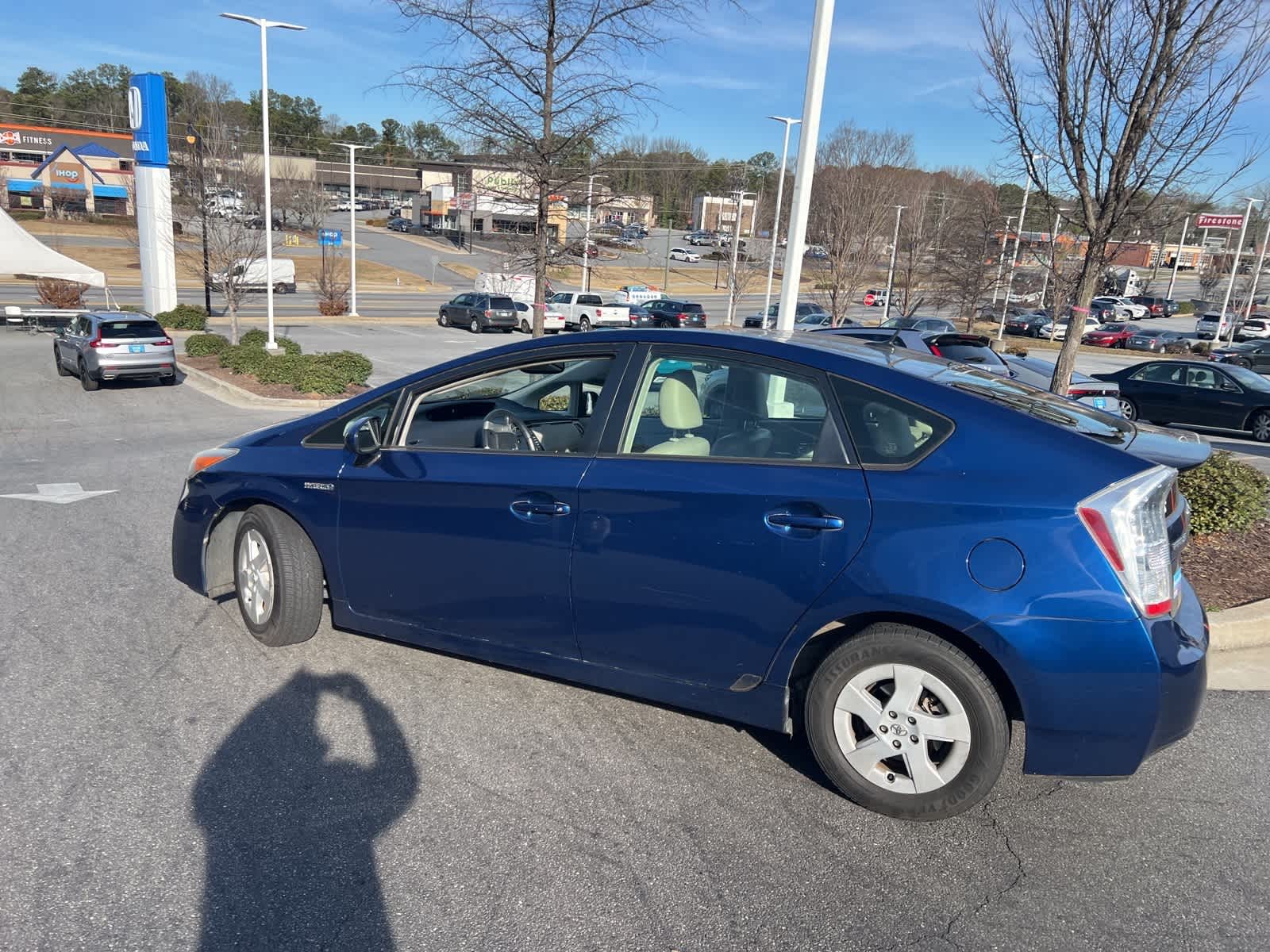 Thumbnail: 2011 Toyota Prius - 7