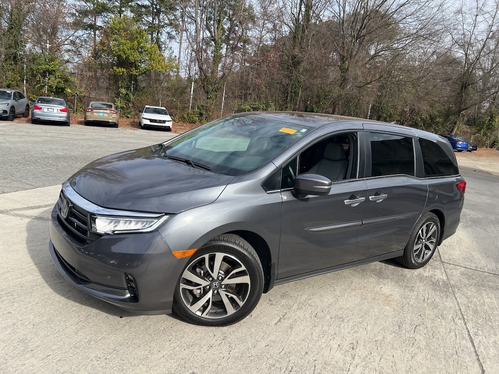 Certified 2024 Honda Odyssey Touring Van
