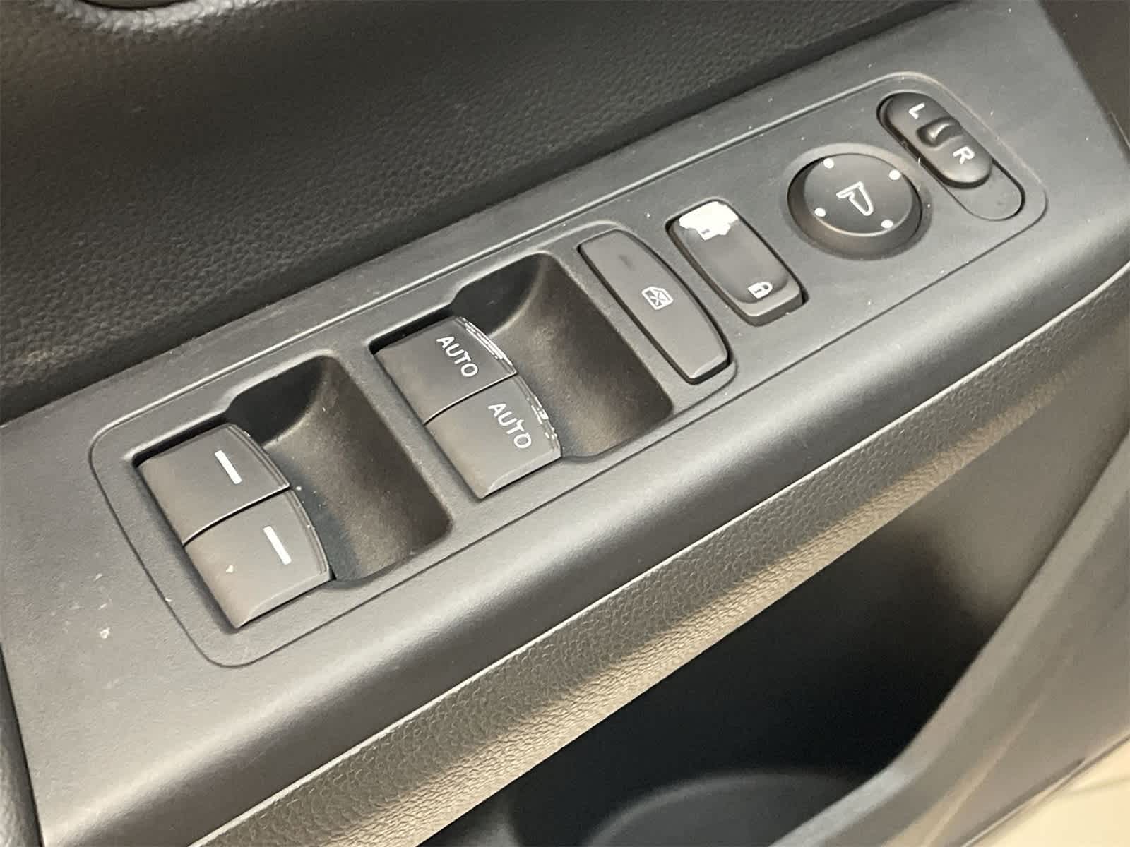 Thumbnail: 2024 Honda CR-V - 17