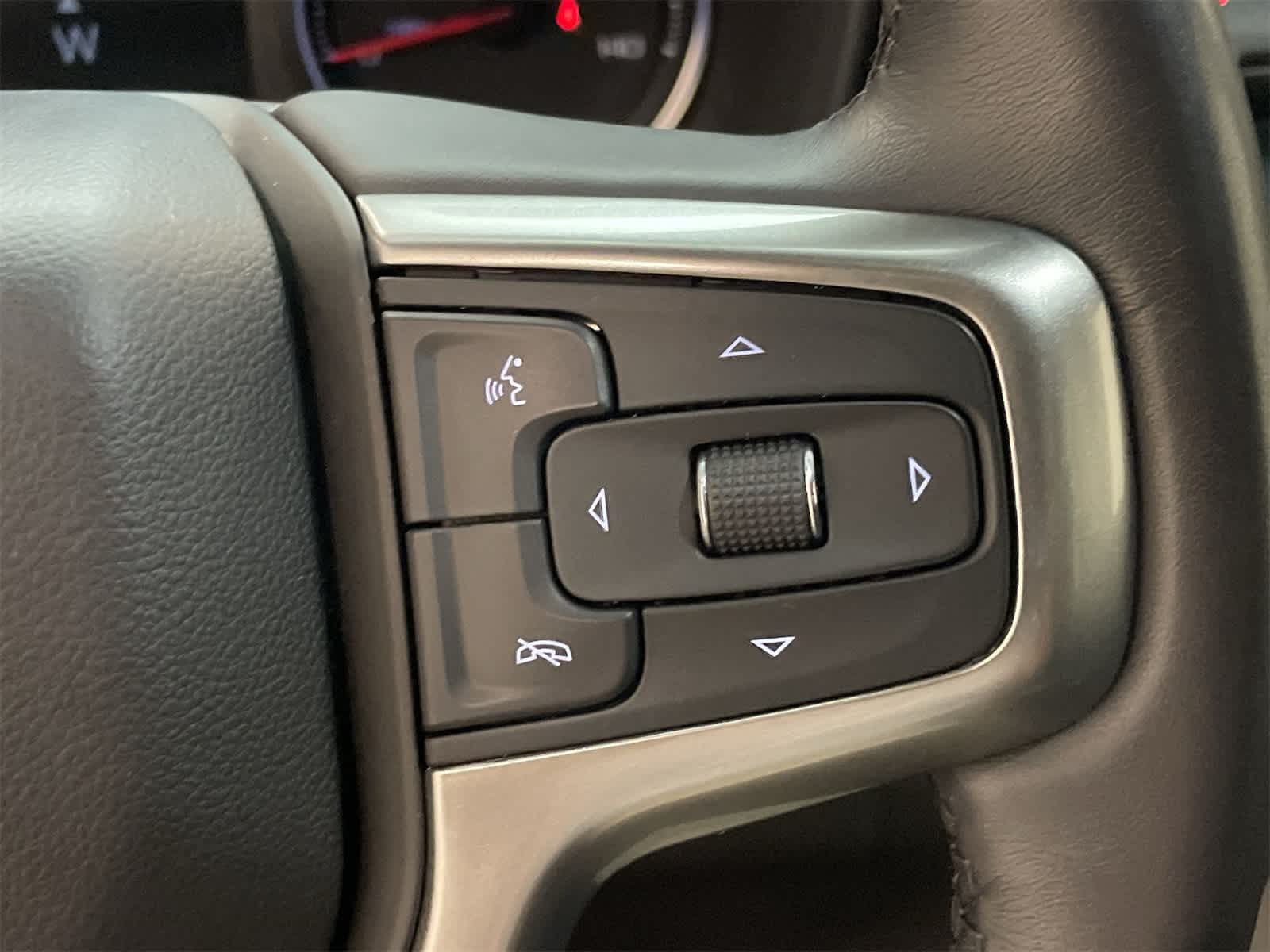 Thumbnail: 2021 Chevrolet Tahoe - 12