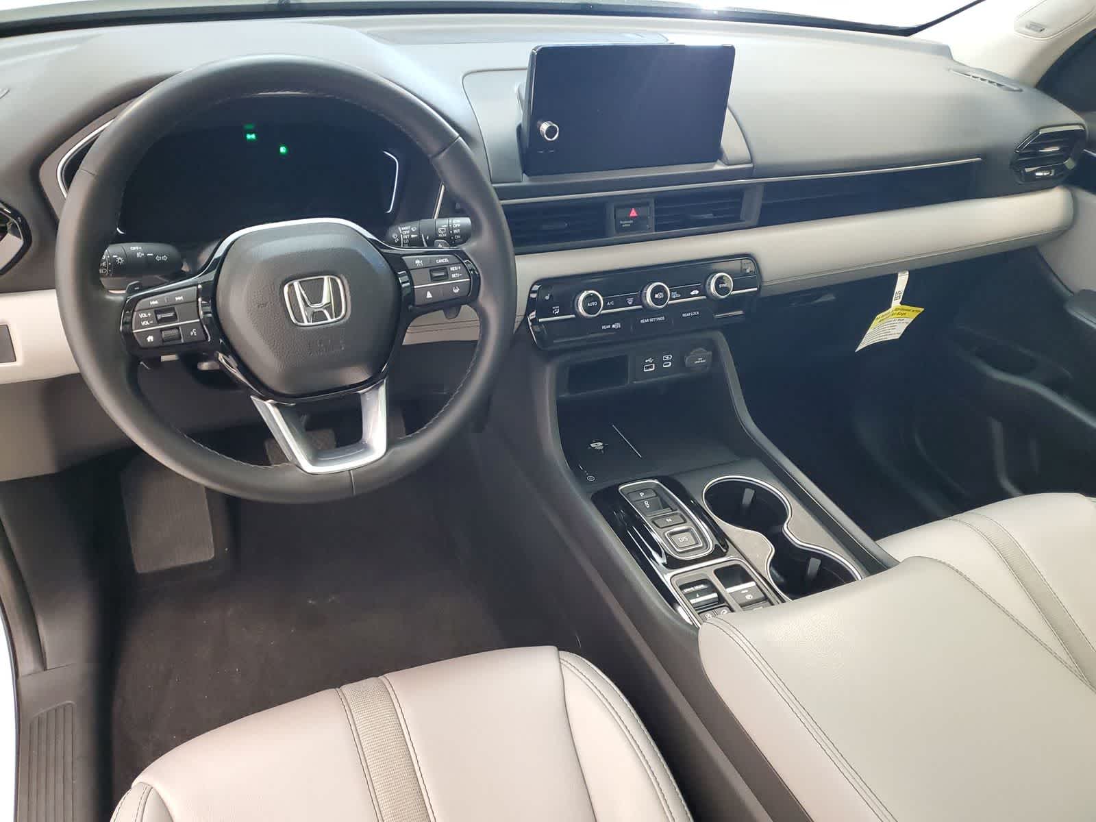 Thumbnail: 2025 Honda Pilot - 21