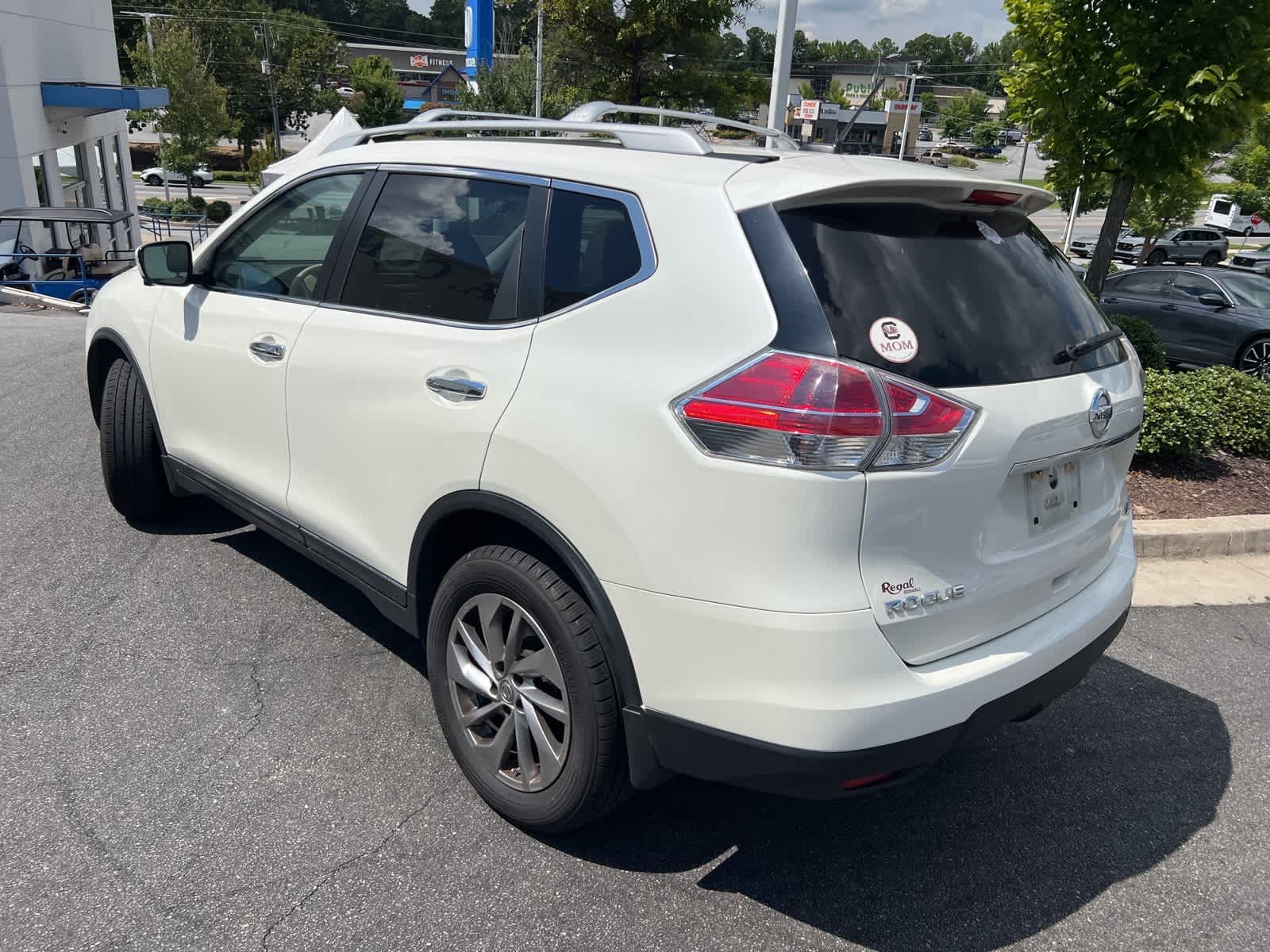 Thumbnail: 2015 Nissan Rogue - 8