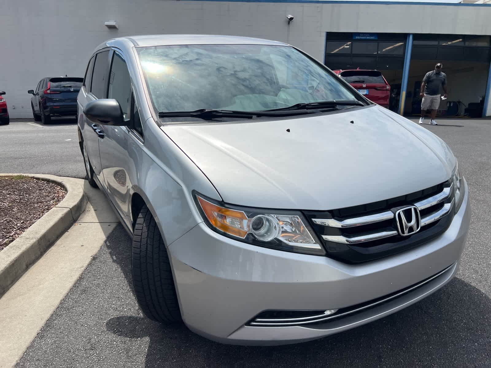 Thumbnail: 2014 Honda Odyssey - 13