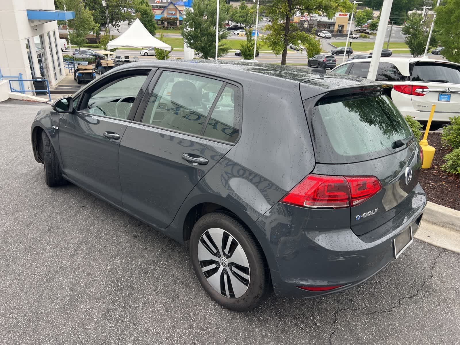 Thumbnail: 2015 Volkswagen e-Golf - 7