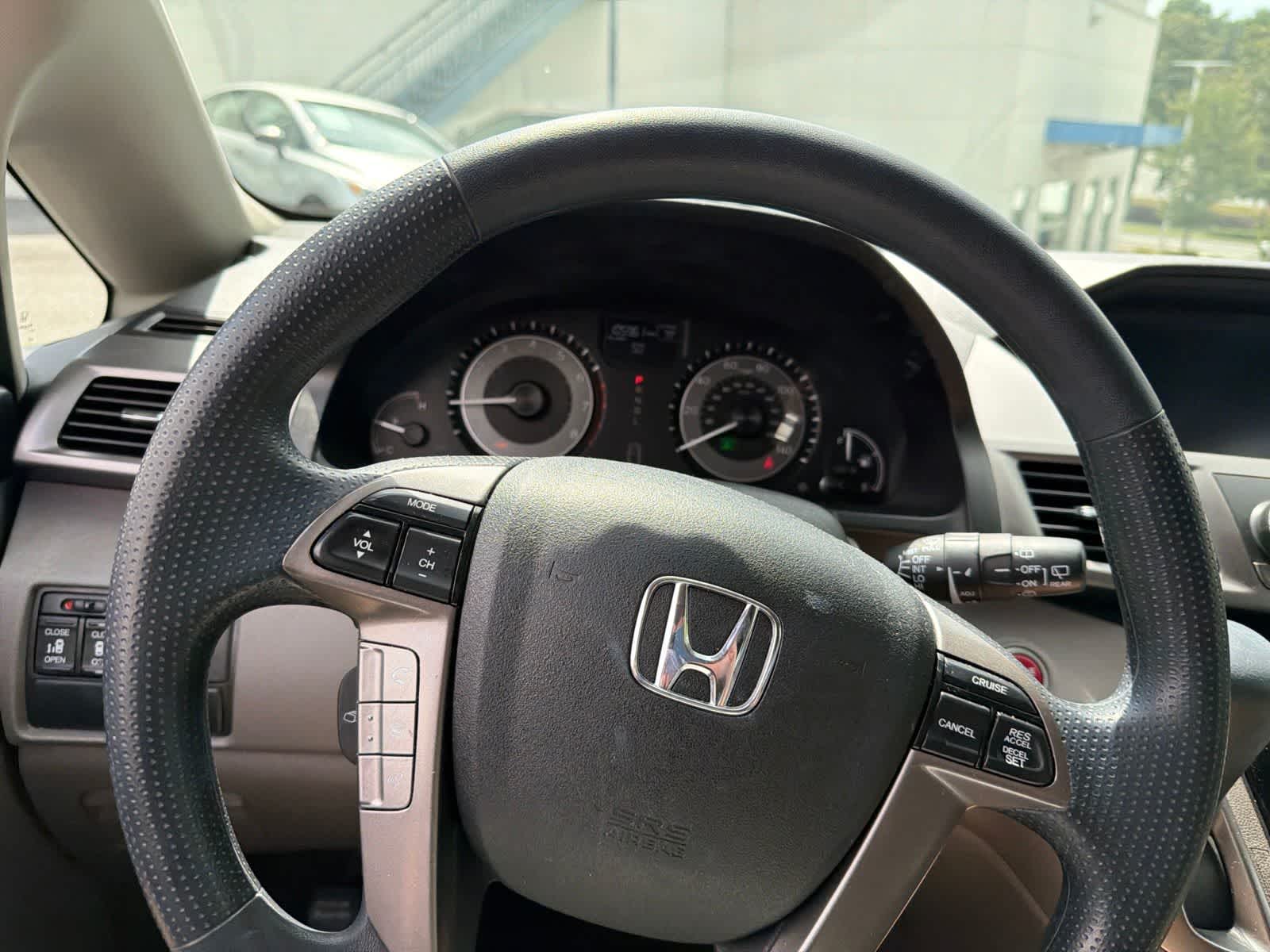 Thumbnail: 2016 Honda Odyssey - 23