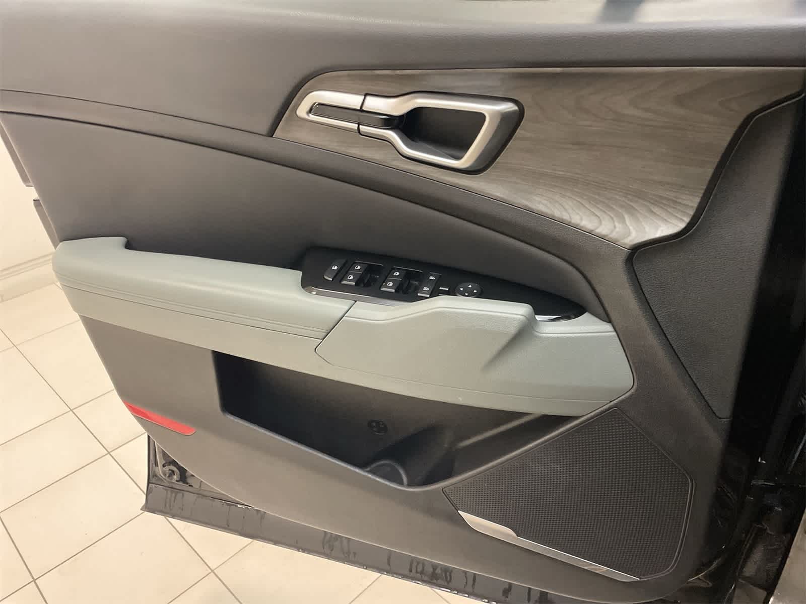 Thumbnail: 2023 Kia Sportage - 17