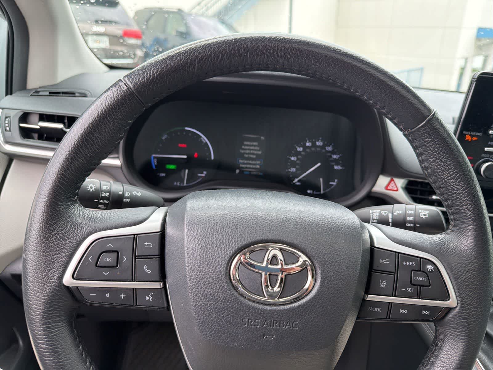 Thumbnail: 2023 Toyota Sienna - 25