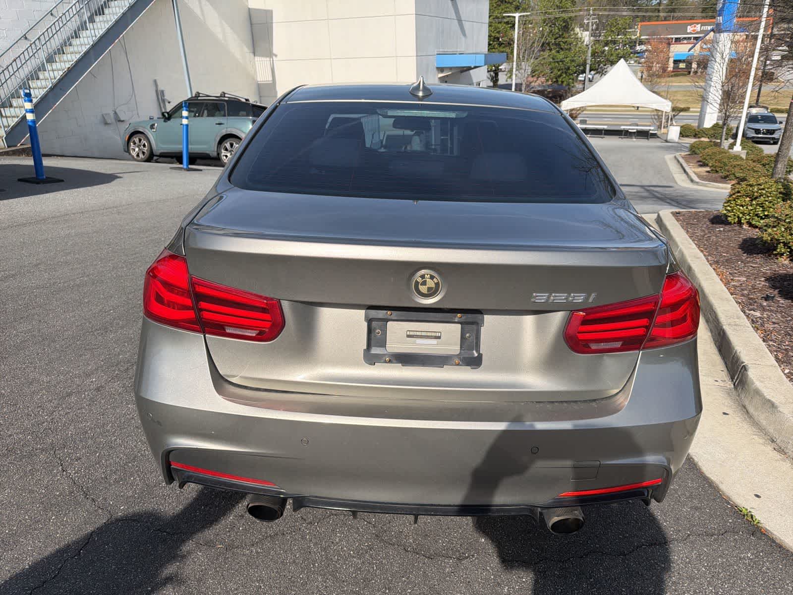 Thumbnail: 2016 BMW 3 Series - 9