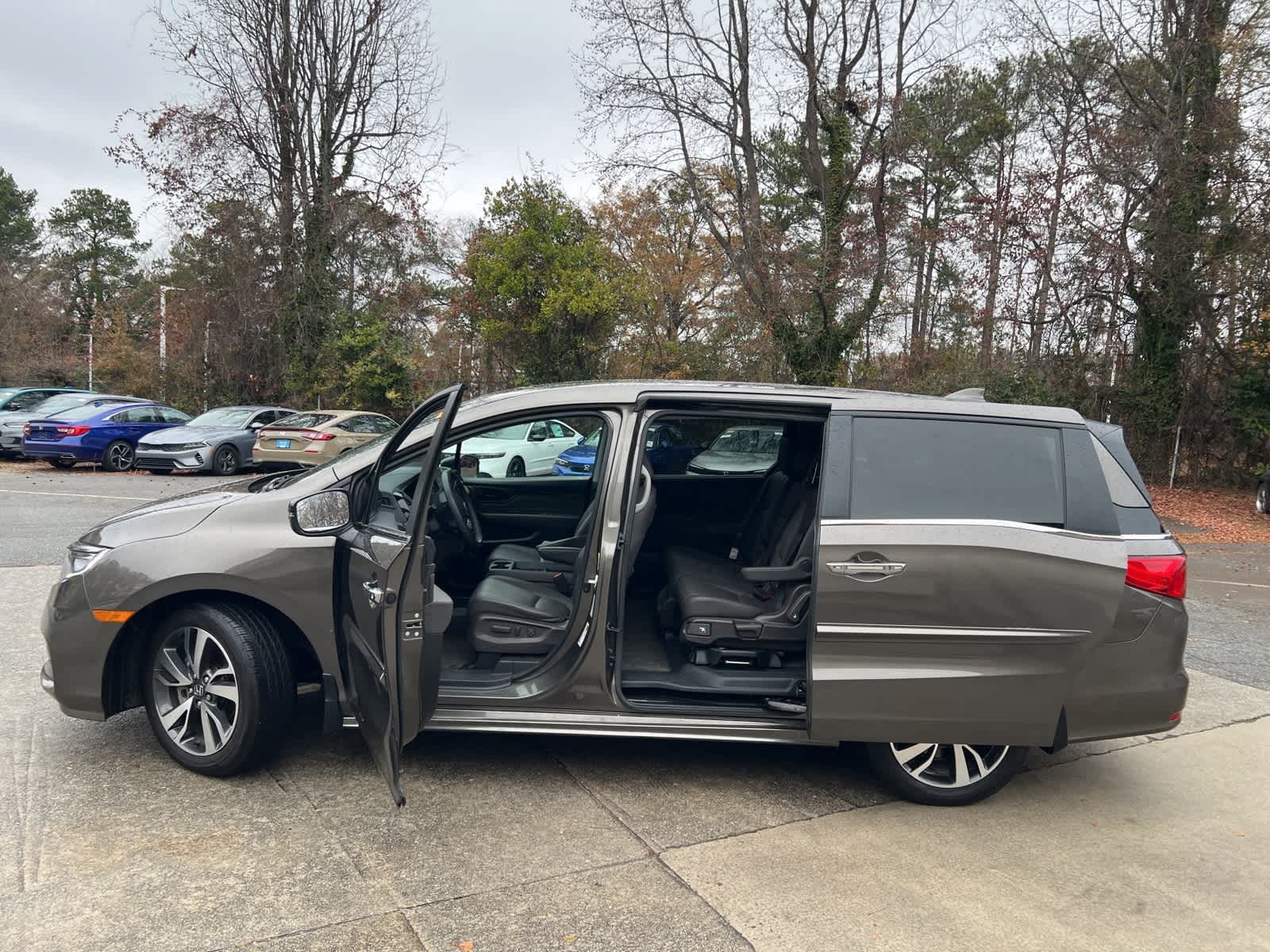 Thumbnail: 2023 Honda Odyssey - 18