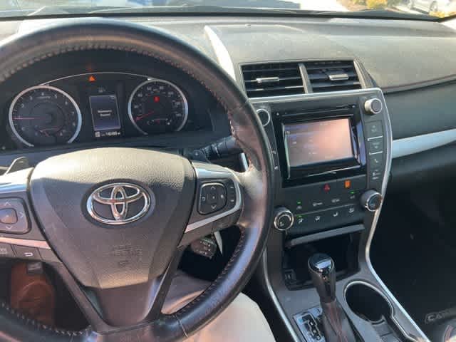 2015 Toyota Camry SE 20