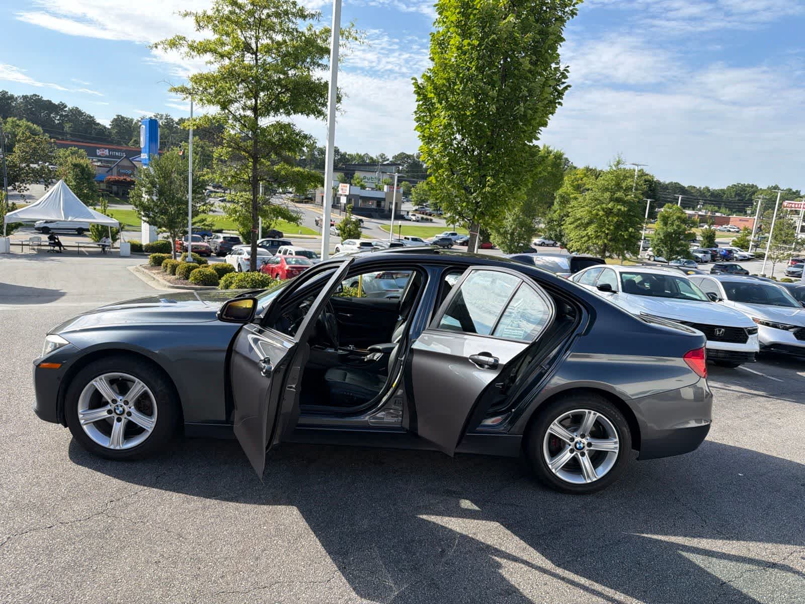 Thumbnail: 2013 BMW 3 Series - 19