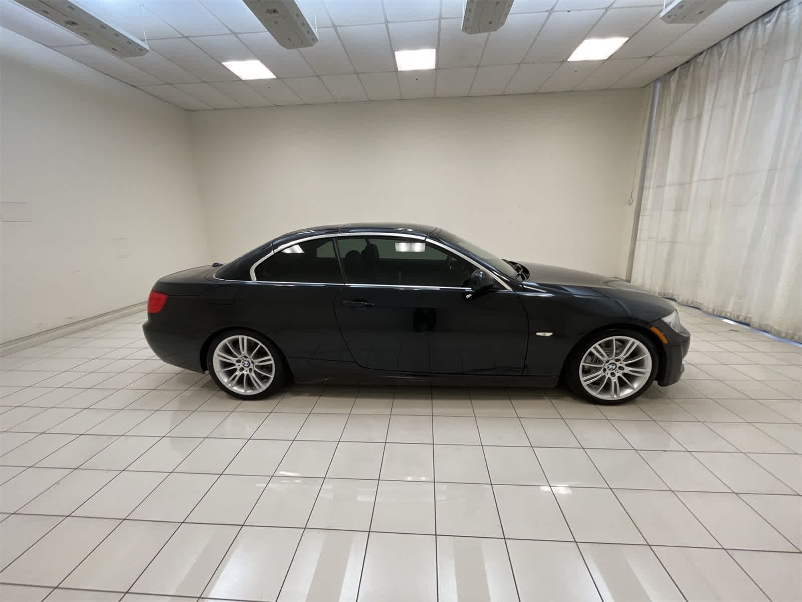 Thumbnail: 2013 BMW 3 Series - 26