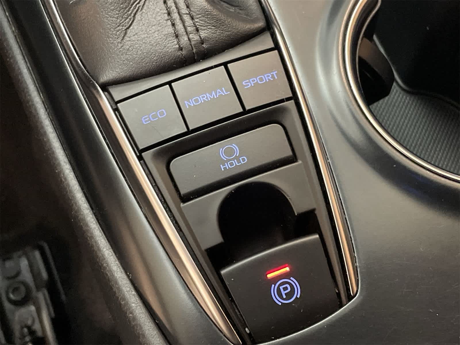 Thumbnail: 2019 Toyota Camry - 30