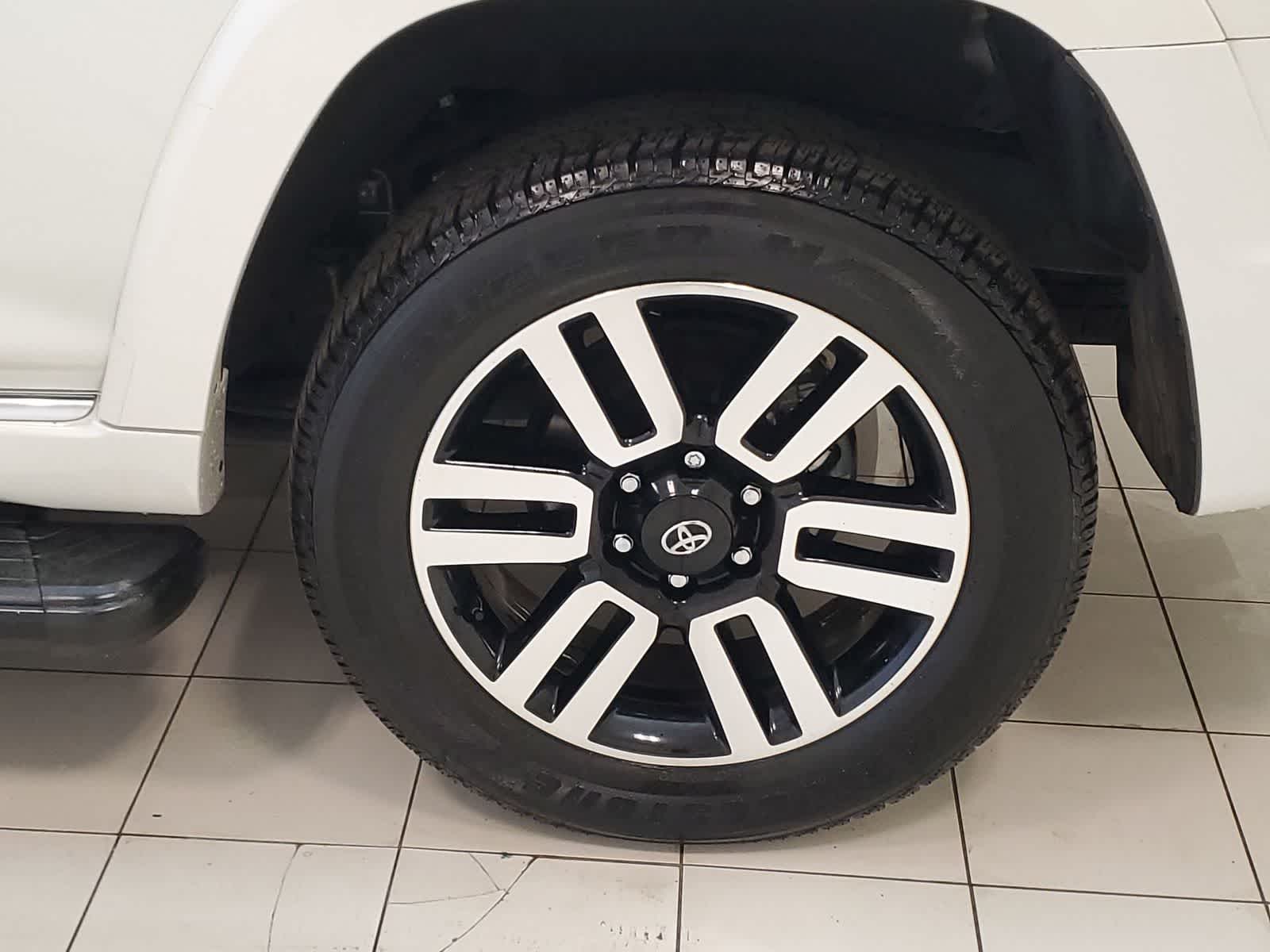 Thumbnail: 2023 Toyota 4Runner - 25