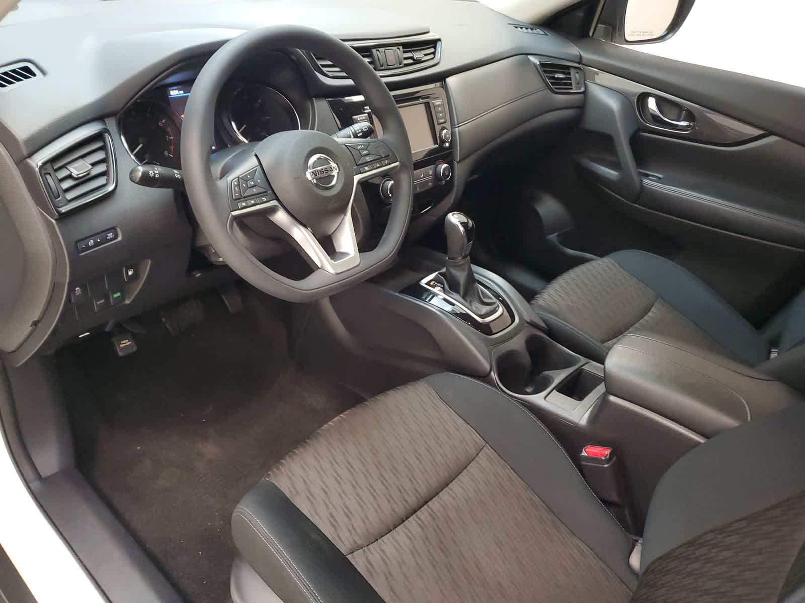 Thumbnail: 2018 Nissan Rogue - 2