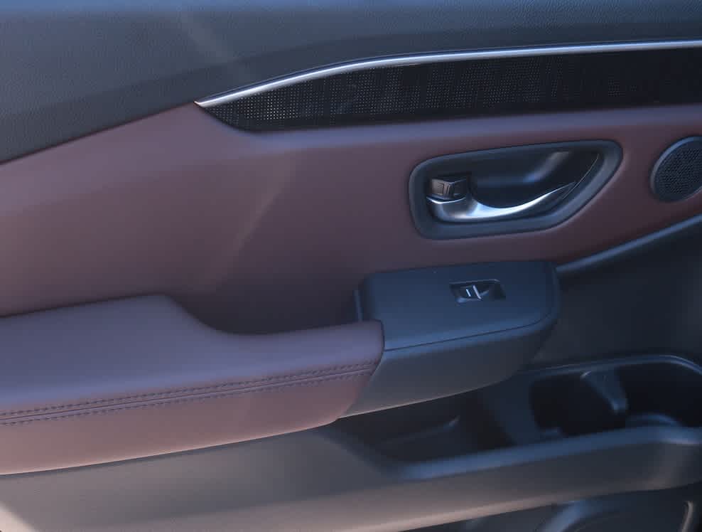 Thumbnail: 2025 Honda Pilot - 8