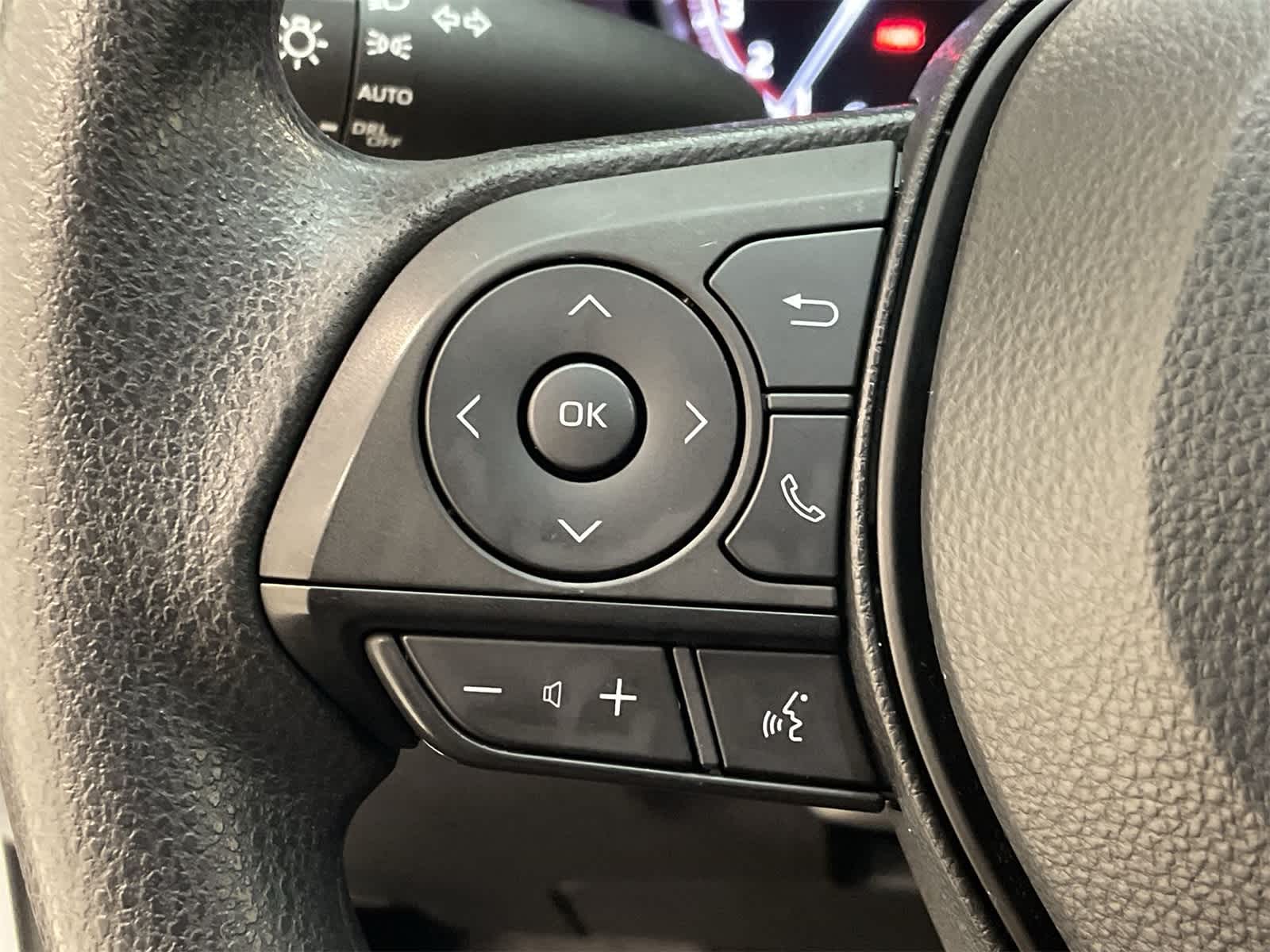 Thumbnail: 2023 Toyota RAV4 - 10