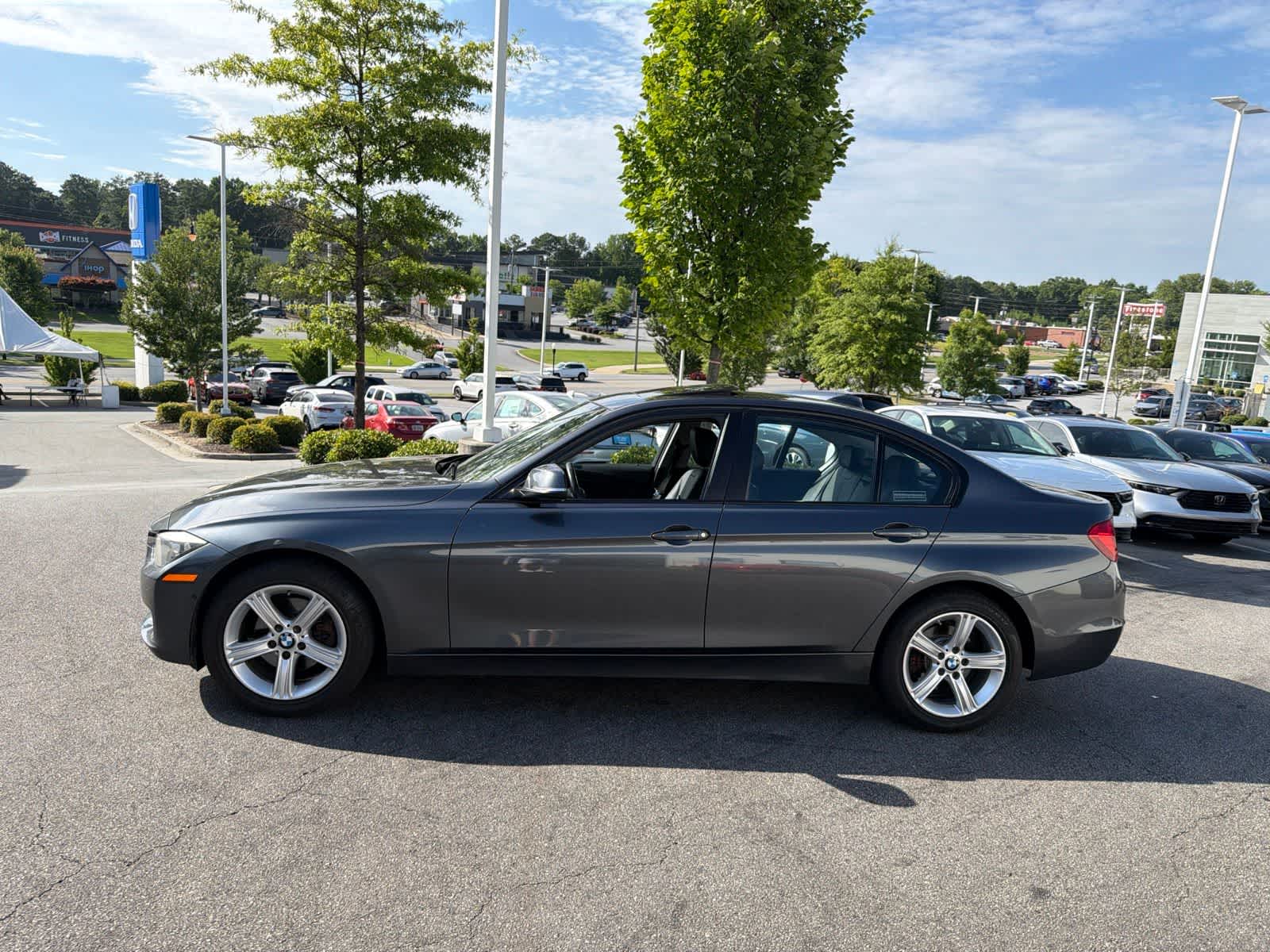 Thumbnail: 2013 BMW 3 Series - 7