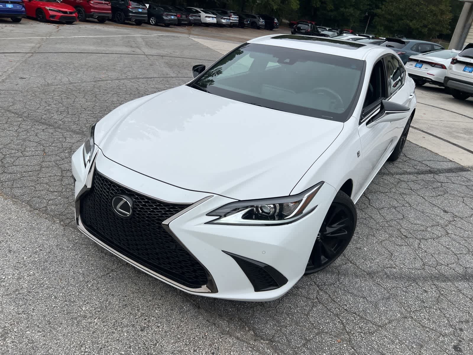 Thumbnail: 2022 Lexus ES - 3