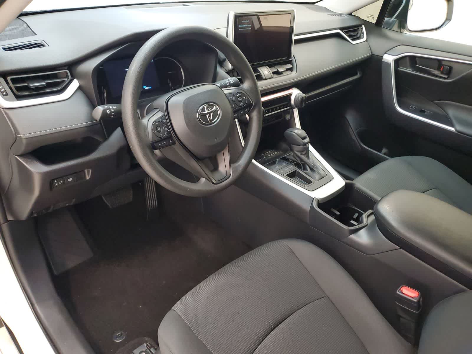 Thumbnail: 2025 Toyota RAV4 - 2