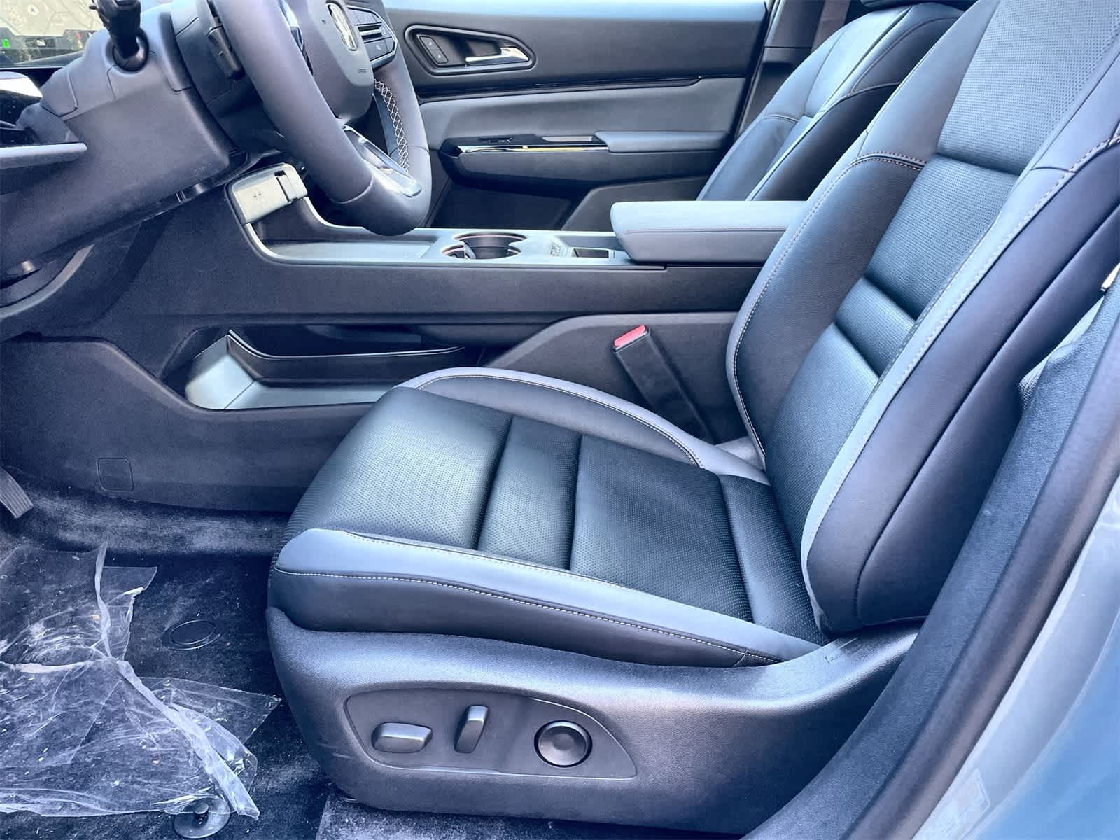 Thumbnail: 2026 Honda Prologue - 12