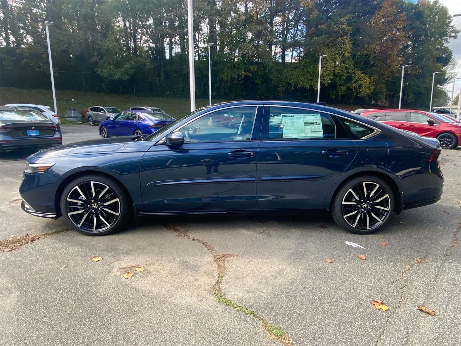 2025 Honda Accord Hybrid Touring photo 2