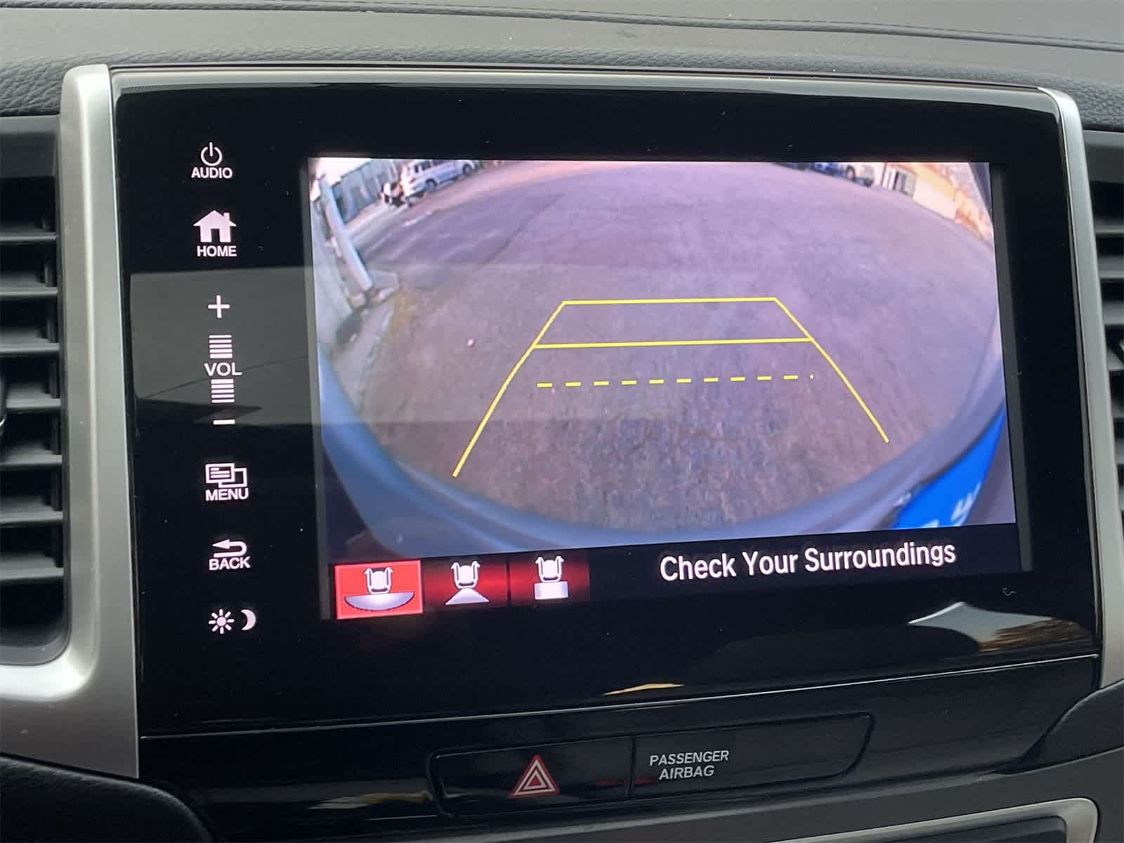 Thumbnail: 2018 Honda Pilot - 4