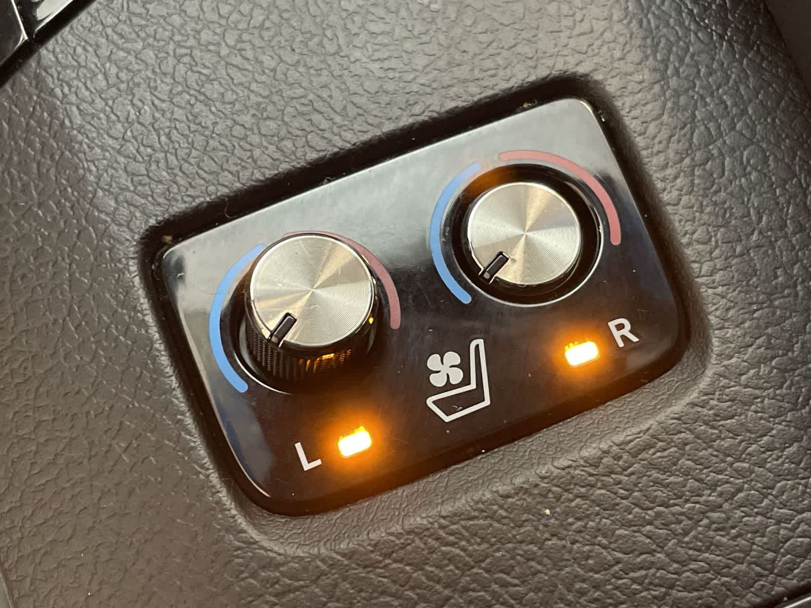 Thumbnail: 2014 Toyota Avalon - 7