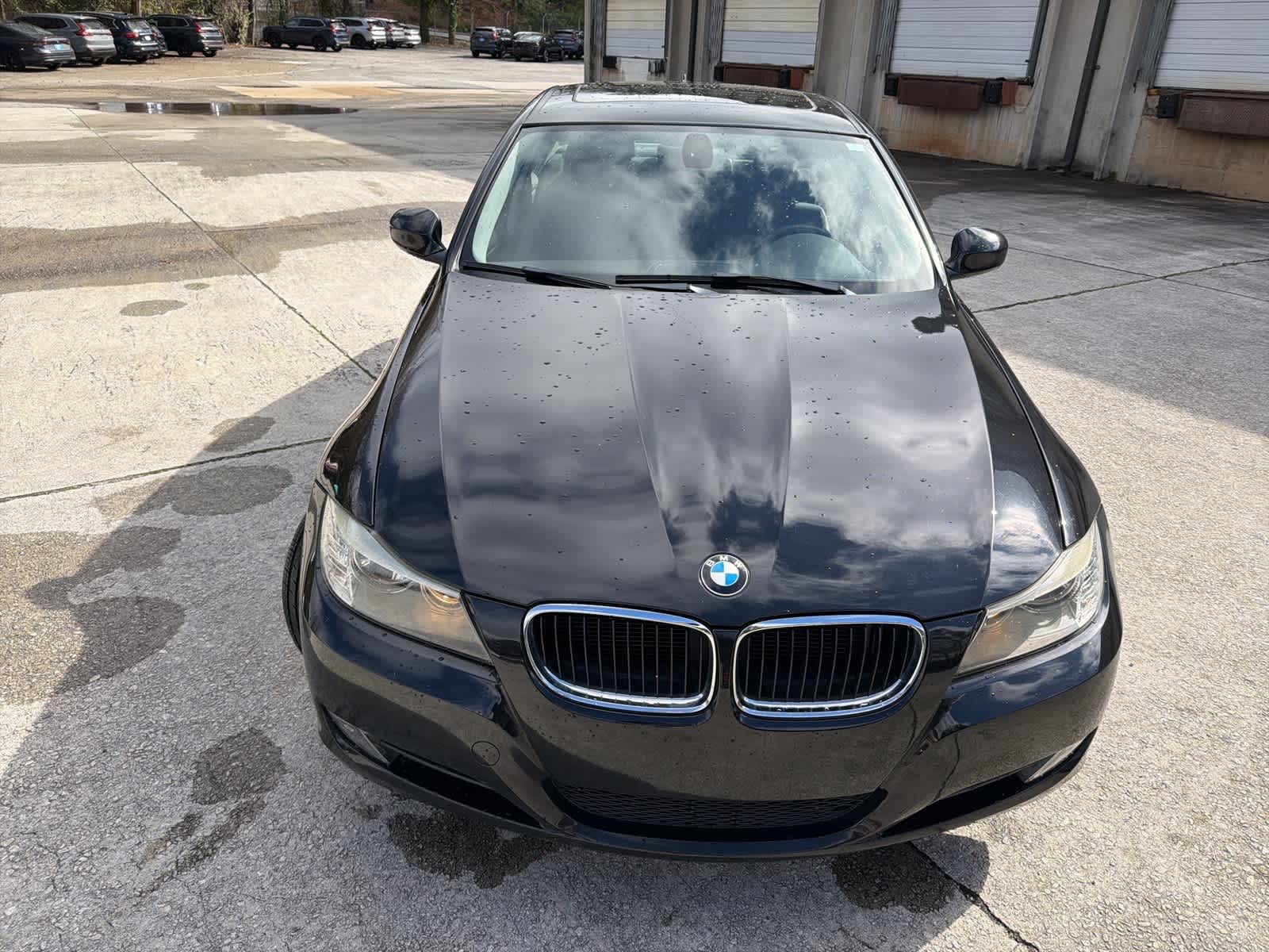 Thumbnail: 2011 BMW 3 Series - 14