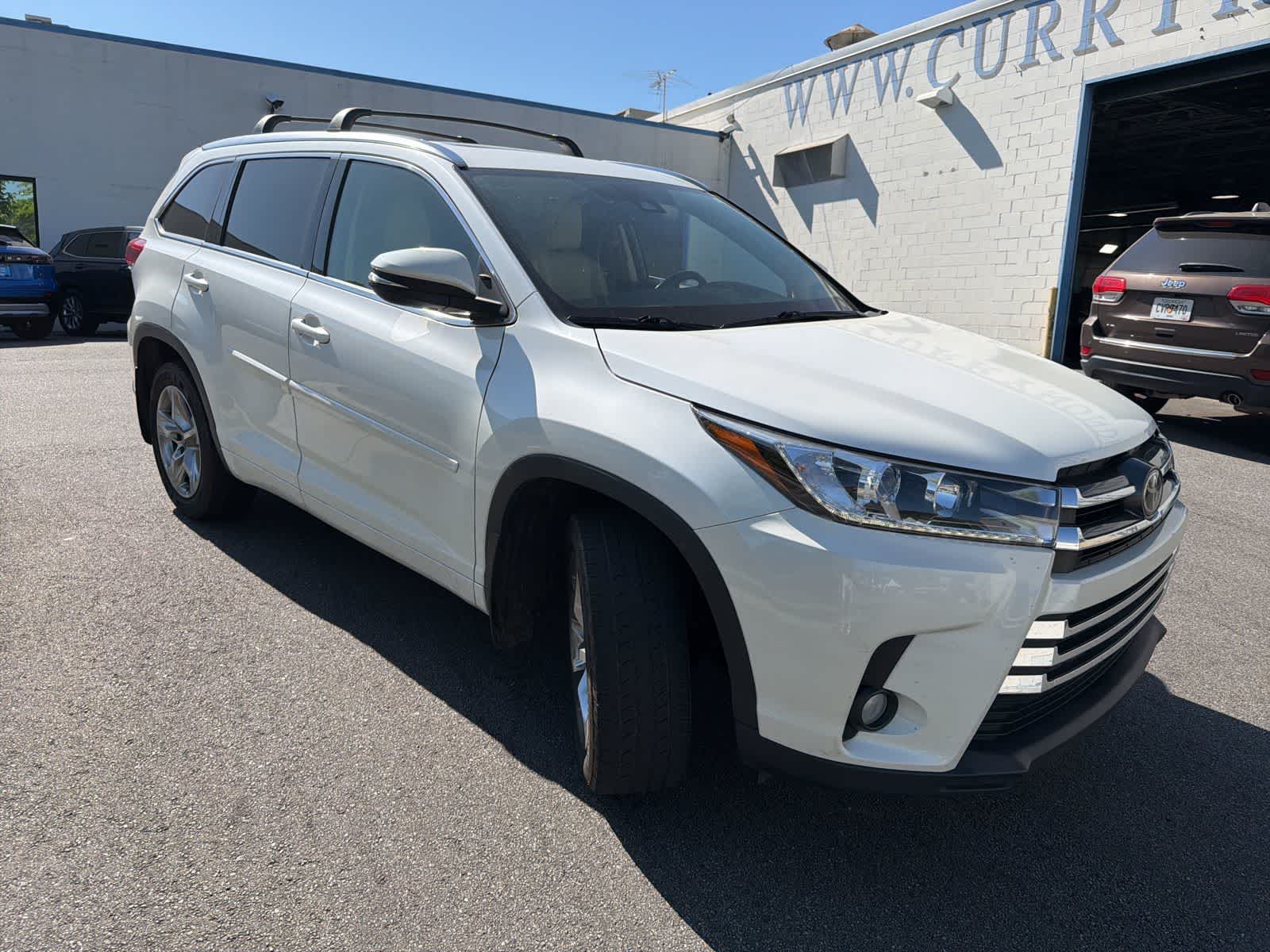 Thumbnail: 2017 Toyota Highlander - 12