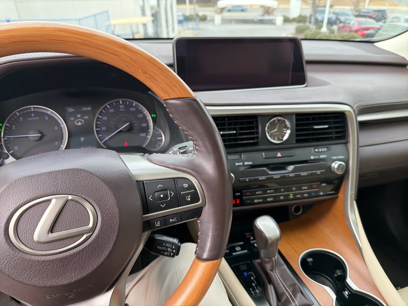 Thumbnail: 2018 Lexus RX - 21