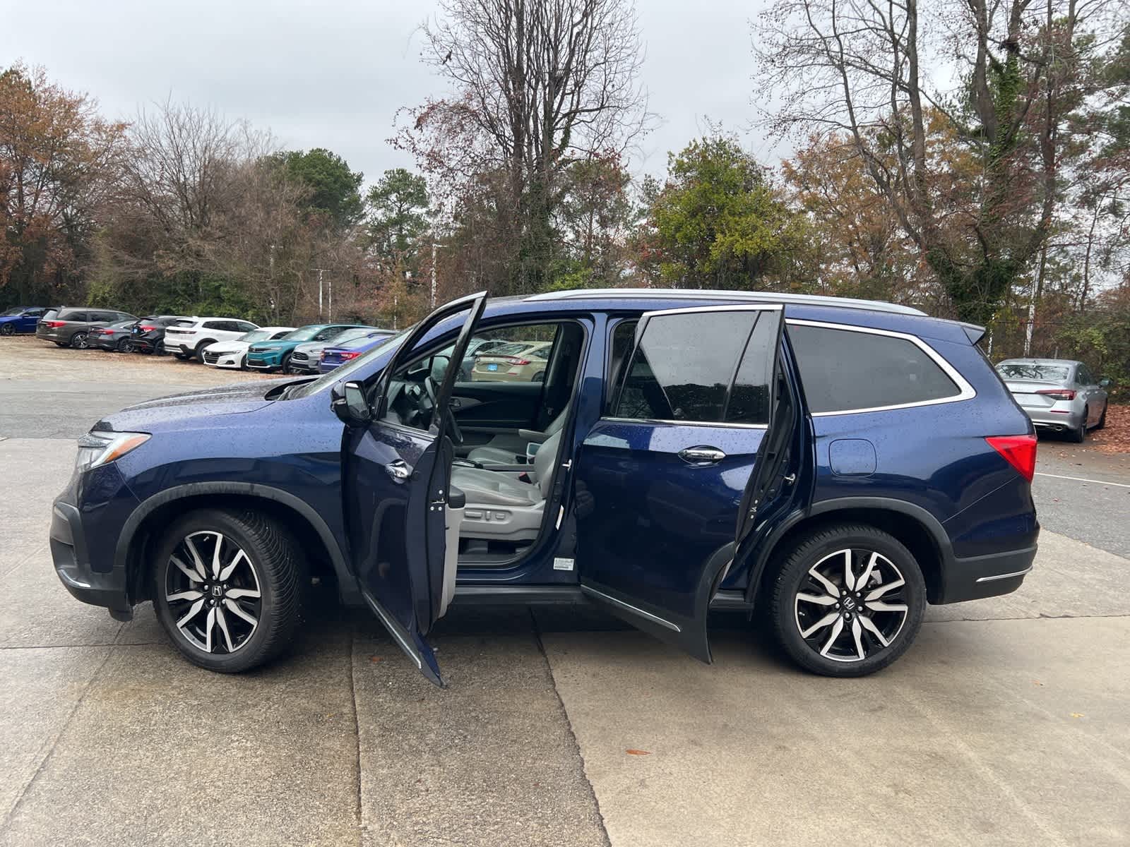 Thumbnail: 2020 Honda Pilot - 17