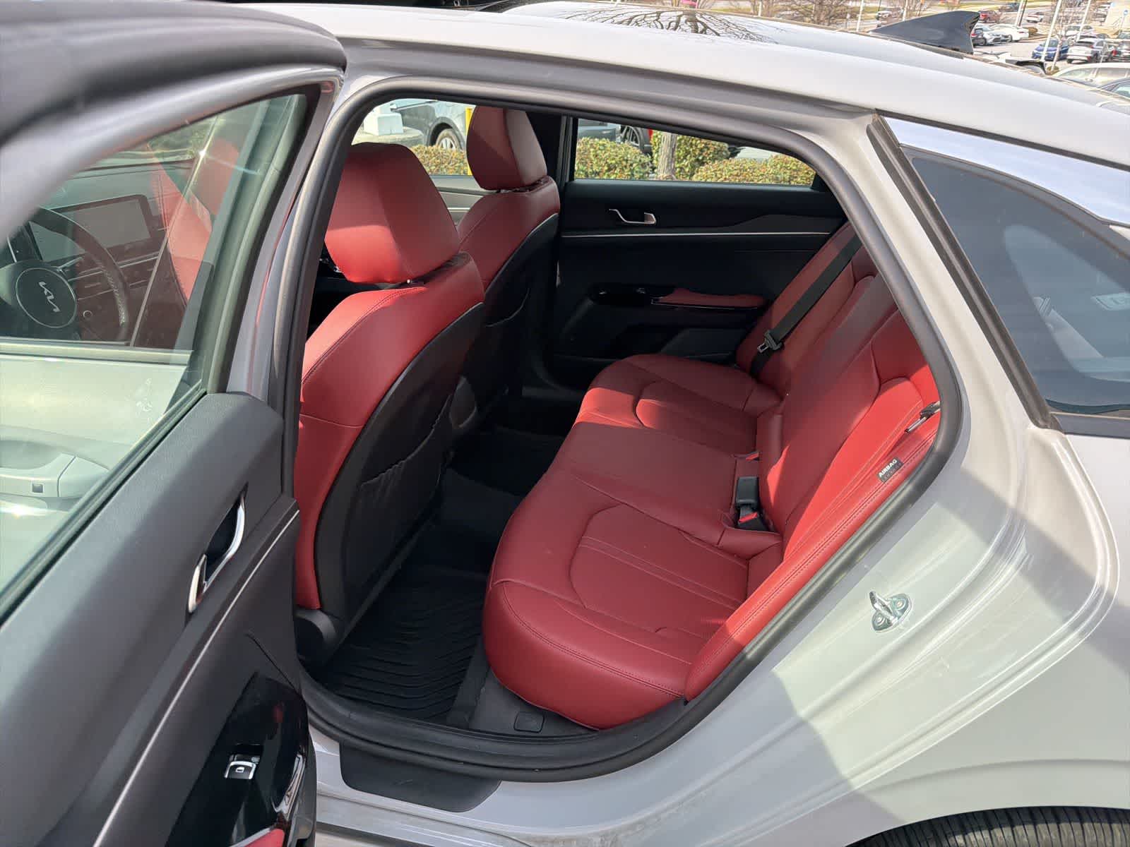 Thumbnail: 2025 Kia K5 - 15