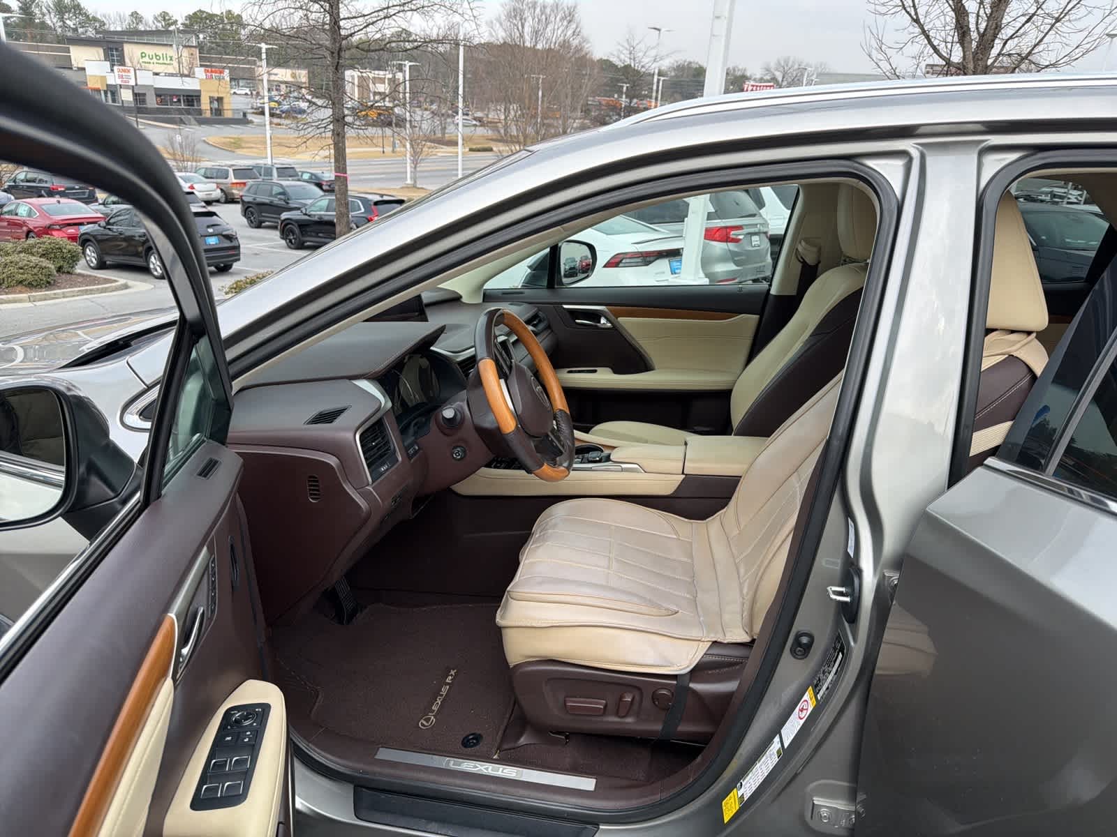 Thumbnail: 2018 Lexus RX - 17