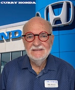 Staff member Mike Reyes from ID_acfc22b6e383