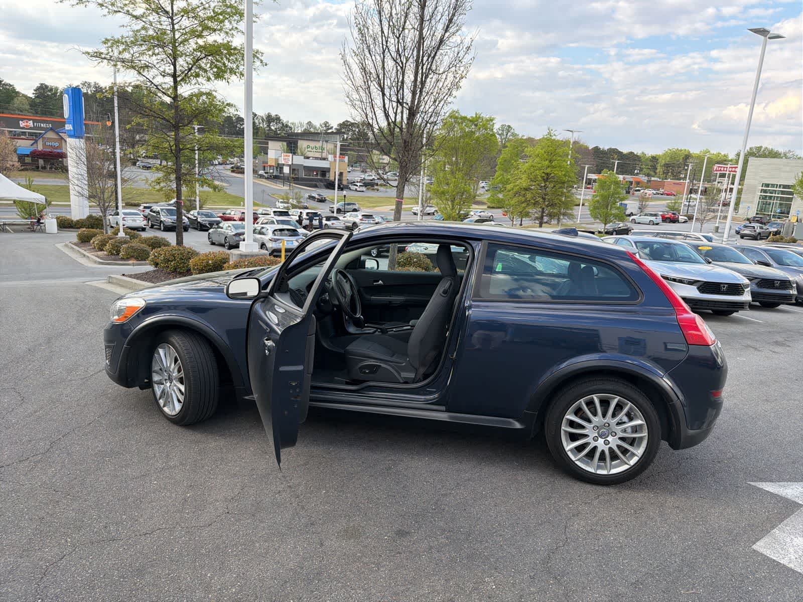 Thumbnail: 2012 Volvo C30 - 18