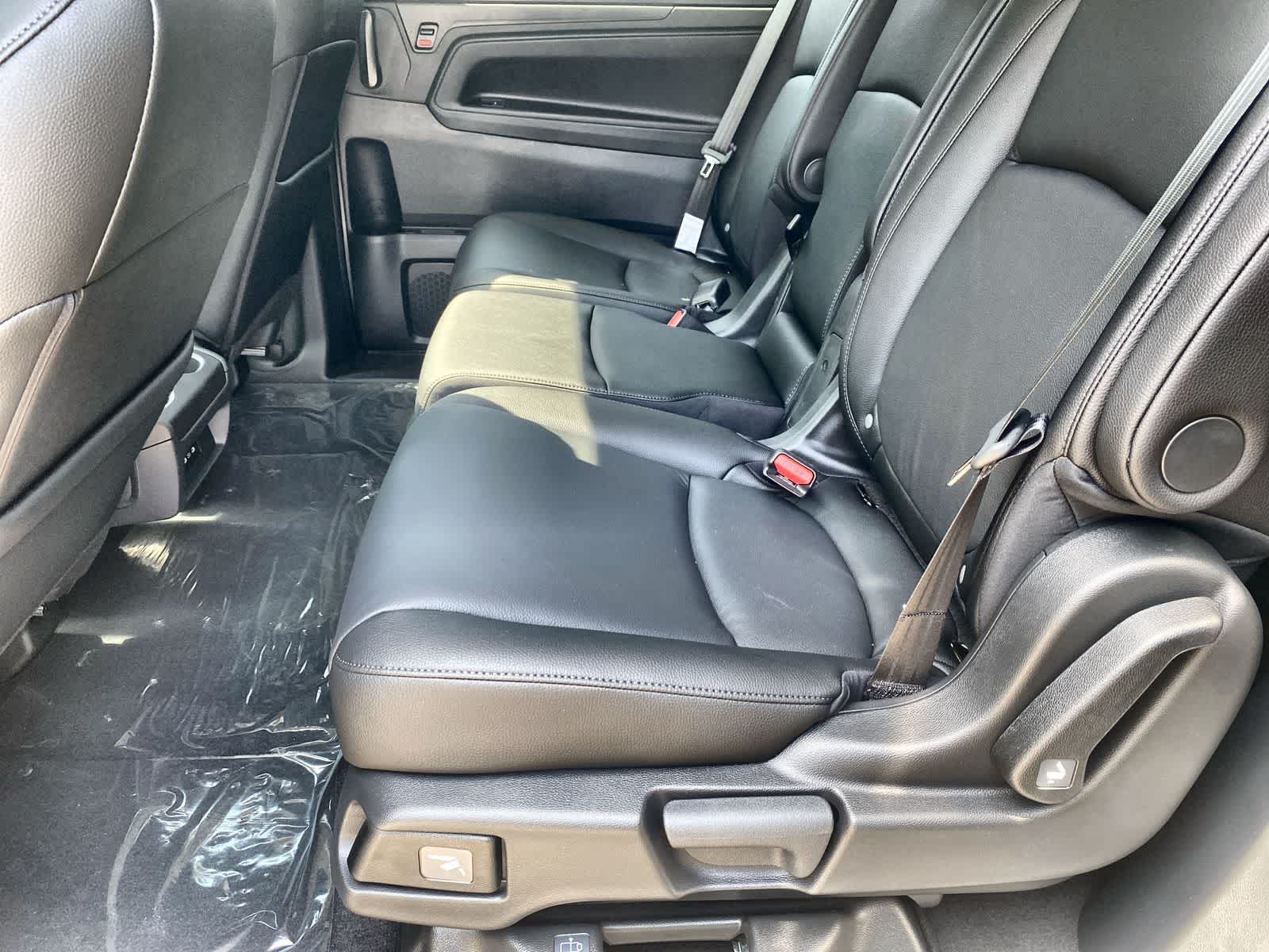 Thumbnail: 2026 Honda Odyssey - 10