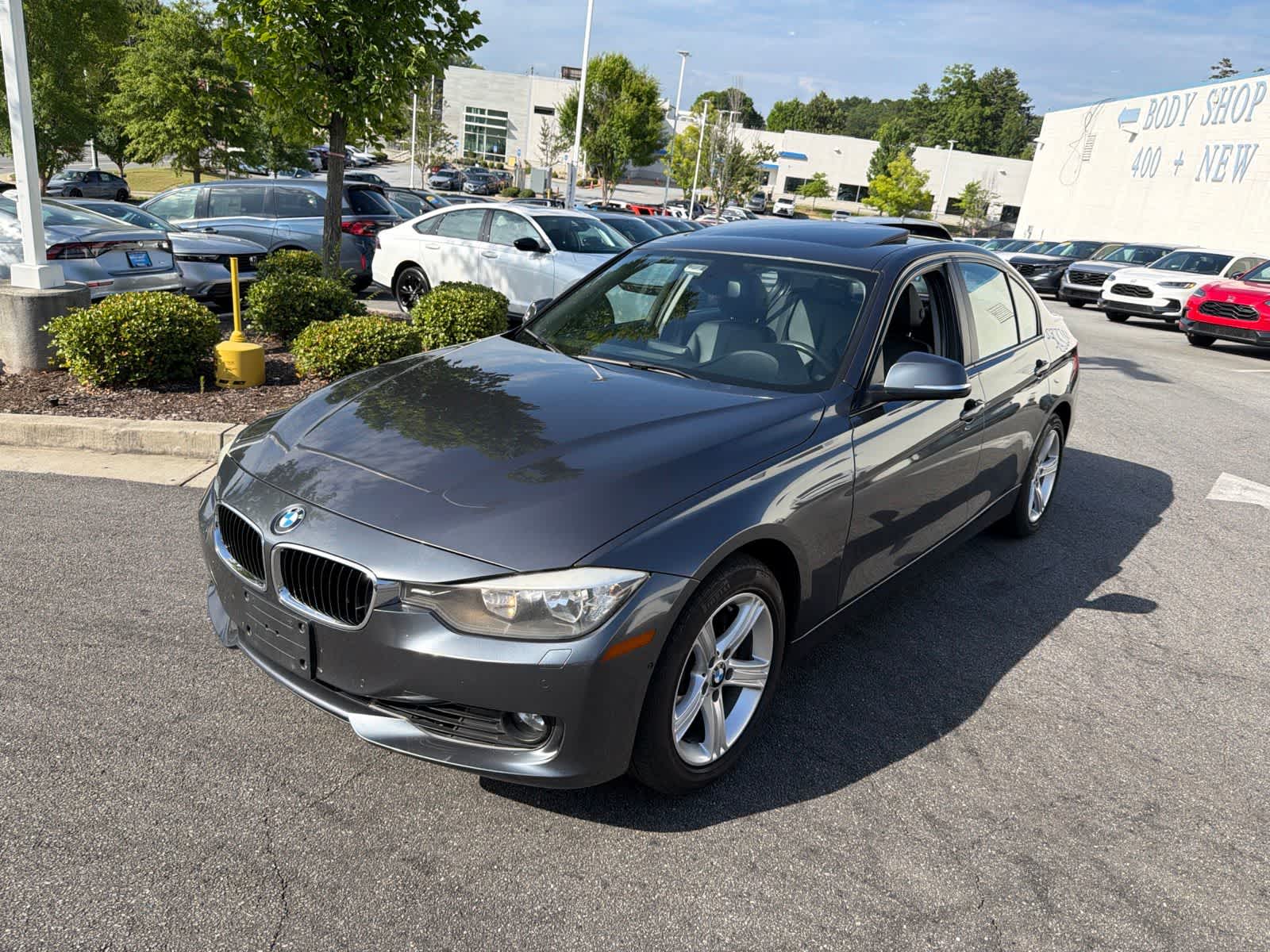 Thumbnail: 2013 BMW 3 Series - 3