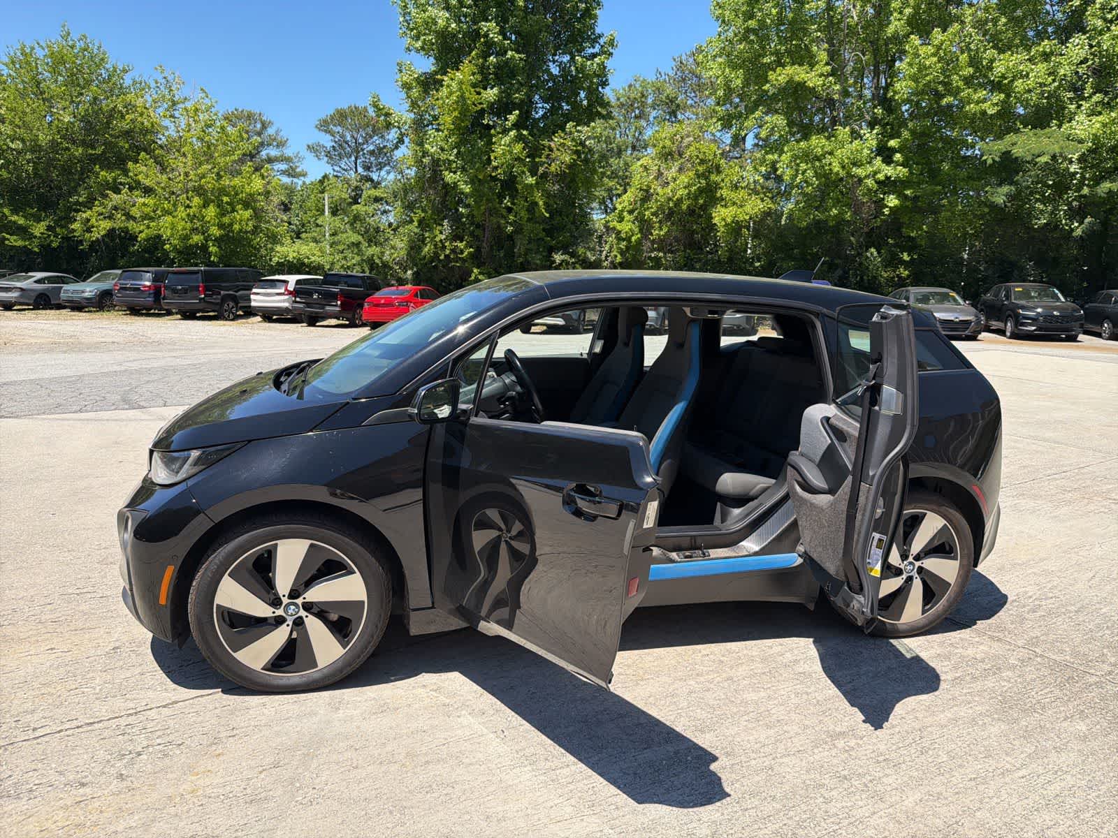 Thumbnail: 2016 BMW i3 - 19