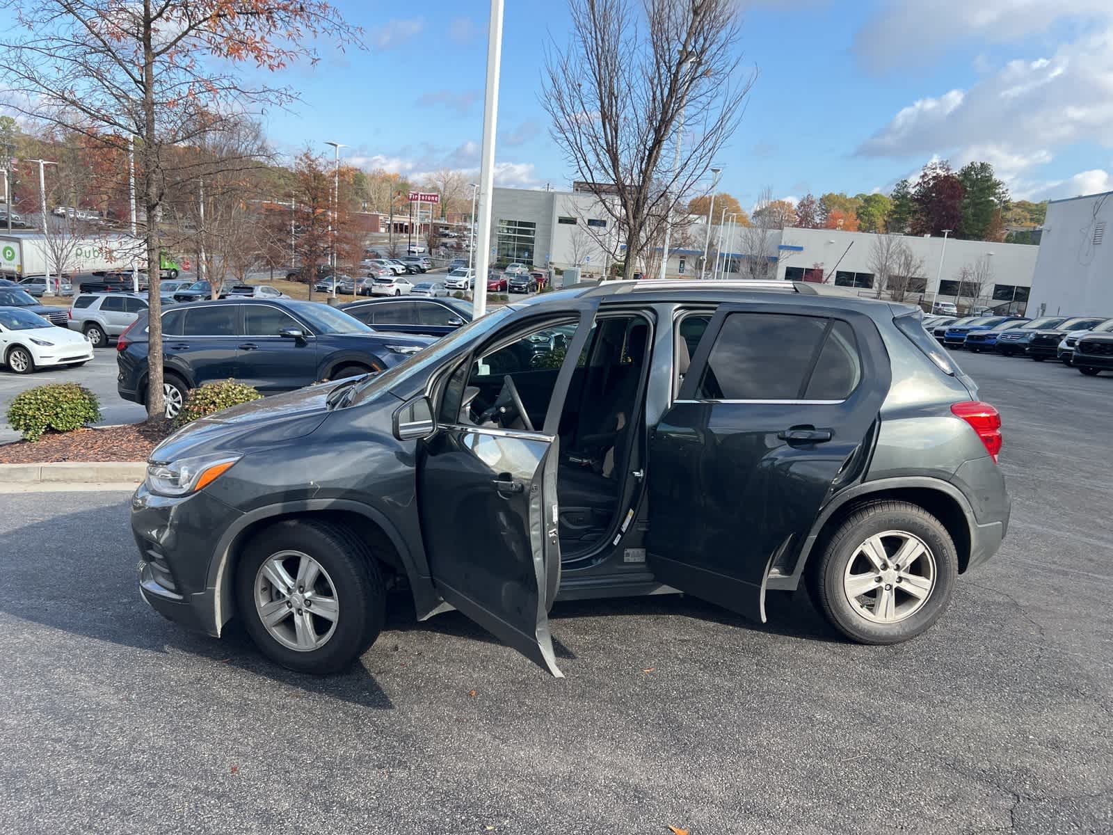 Thumbnail: 2020 Chevrolet Trax - 17
