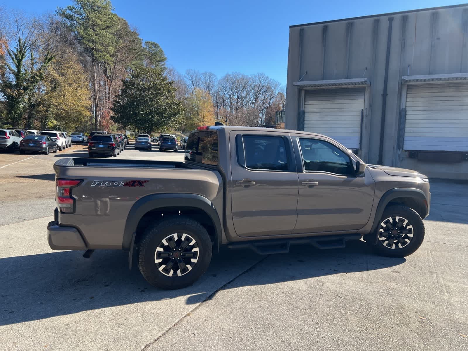 Thumbnail: 2023 Nissan Frontier - 10