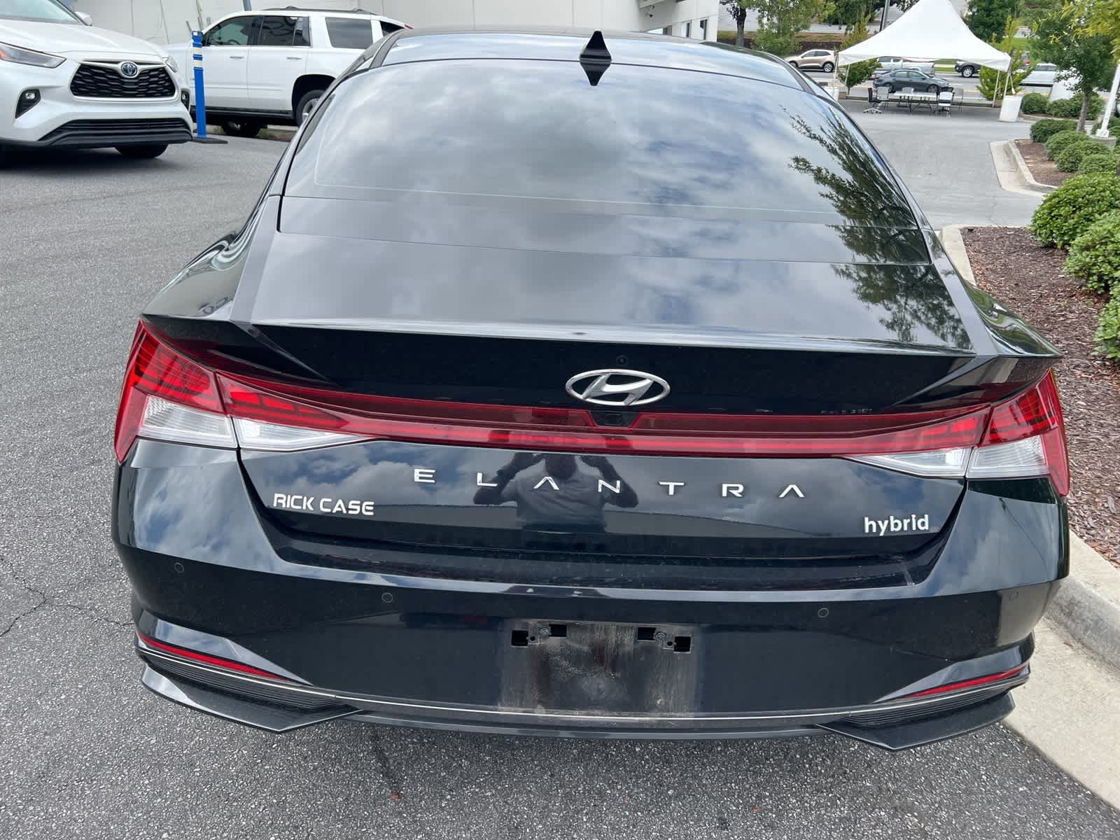 Thumbnail: 2023 Hyundai Elantra - 10