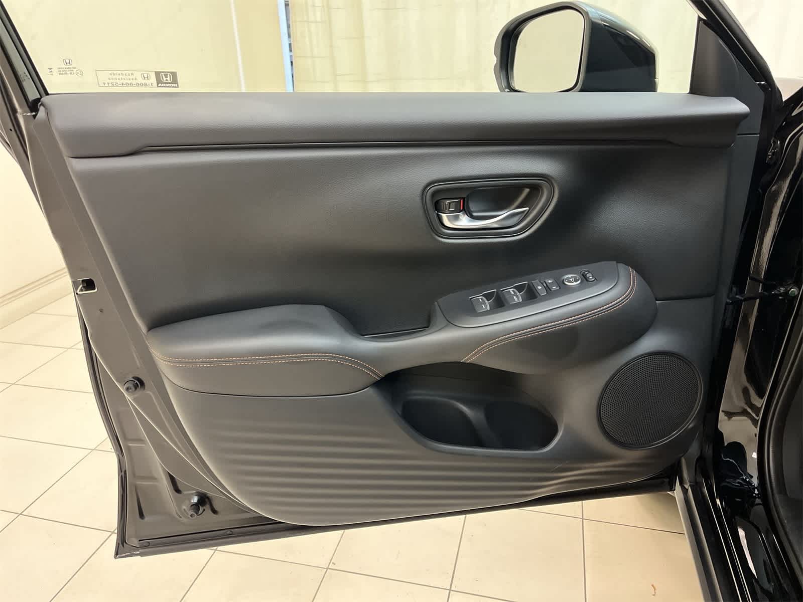 Thumbnail: 2025 Honda HR-V - 15