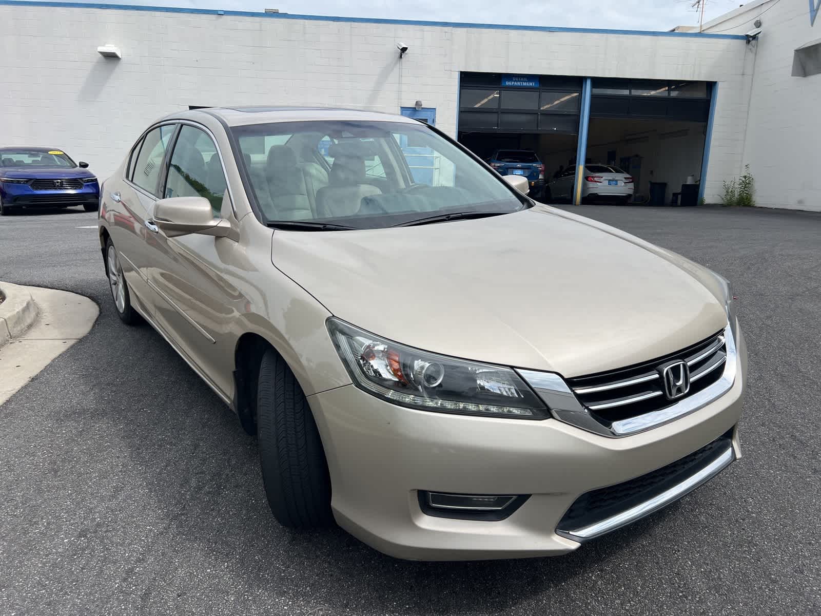 Thumbnail: 2013 Honda Accord - 14