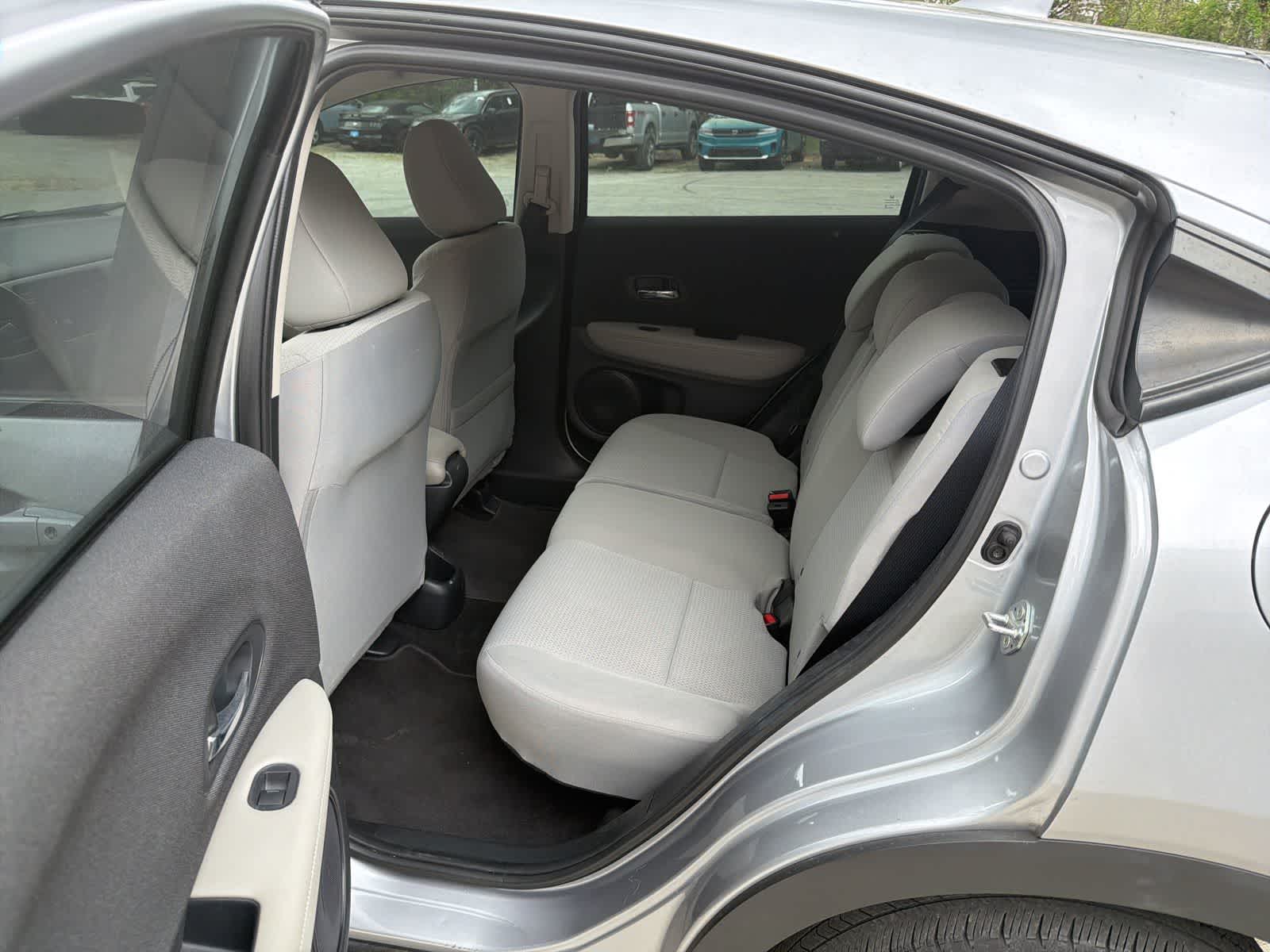 Thumbnail: 2022 Honda HR-V - 15