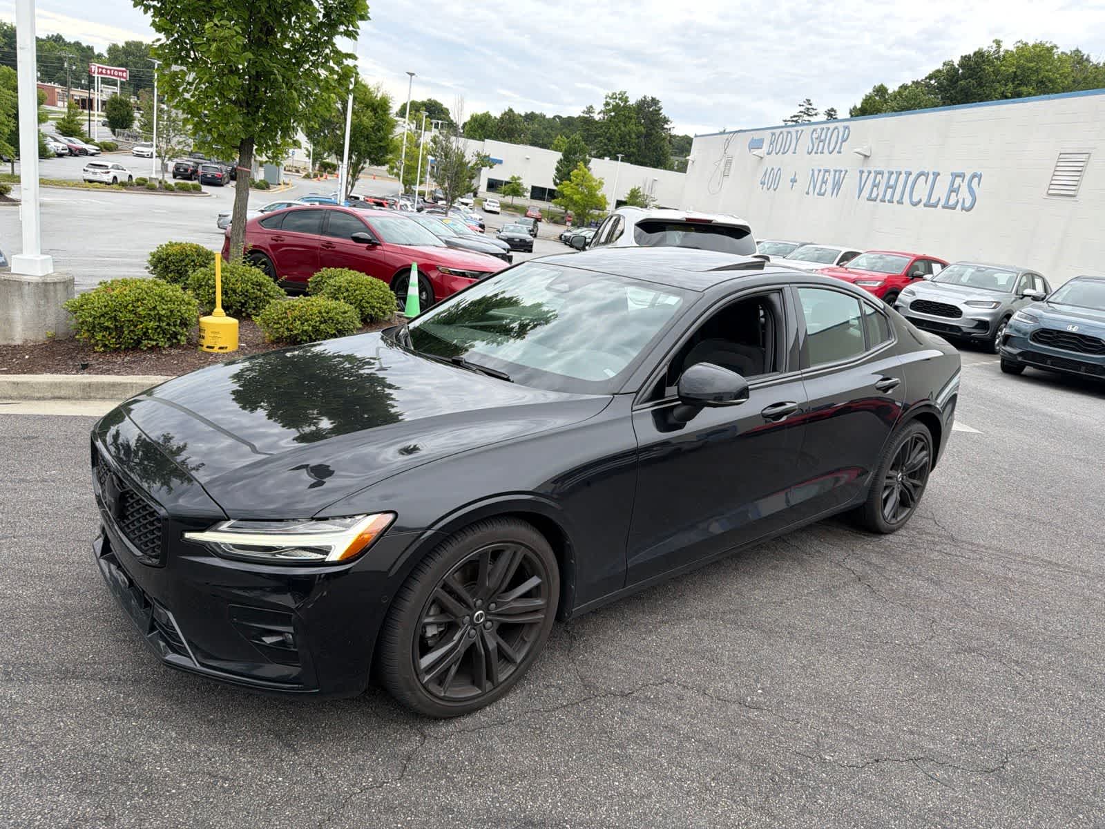 Thumbnail: 2024 Volvo S60 - 5