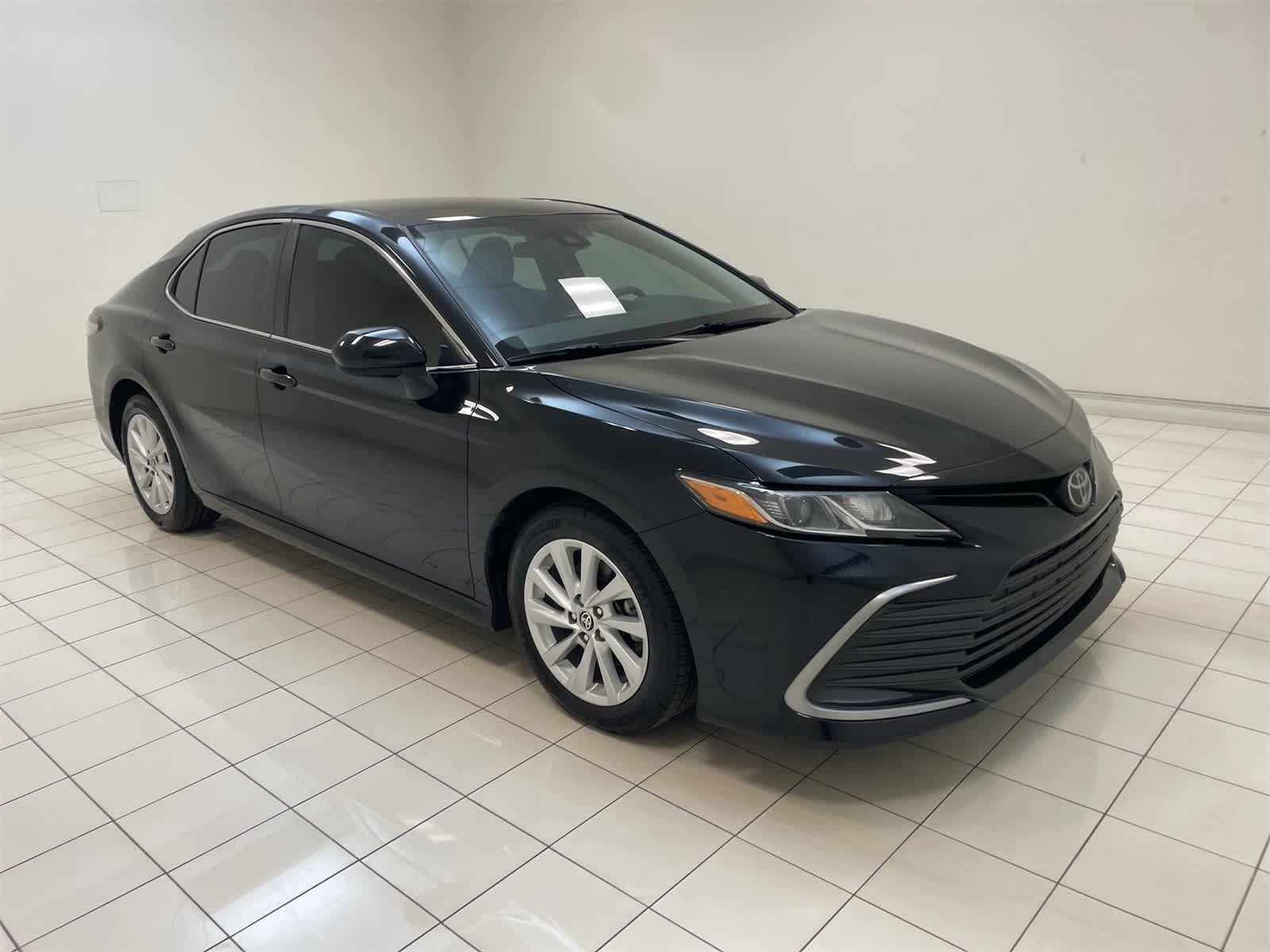 Thumbnail: 2022 Toyota Camry - 23