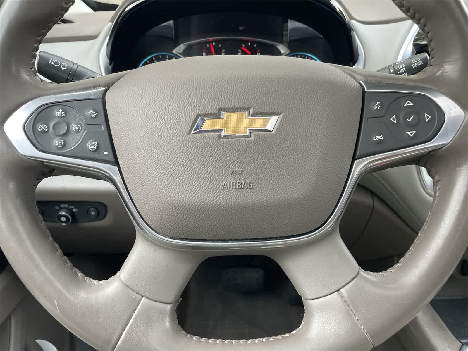 Thumbnail: 2020 Chevrolet Traverse - 12